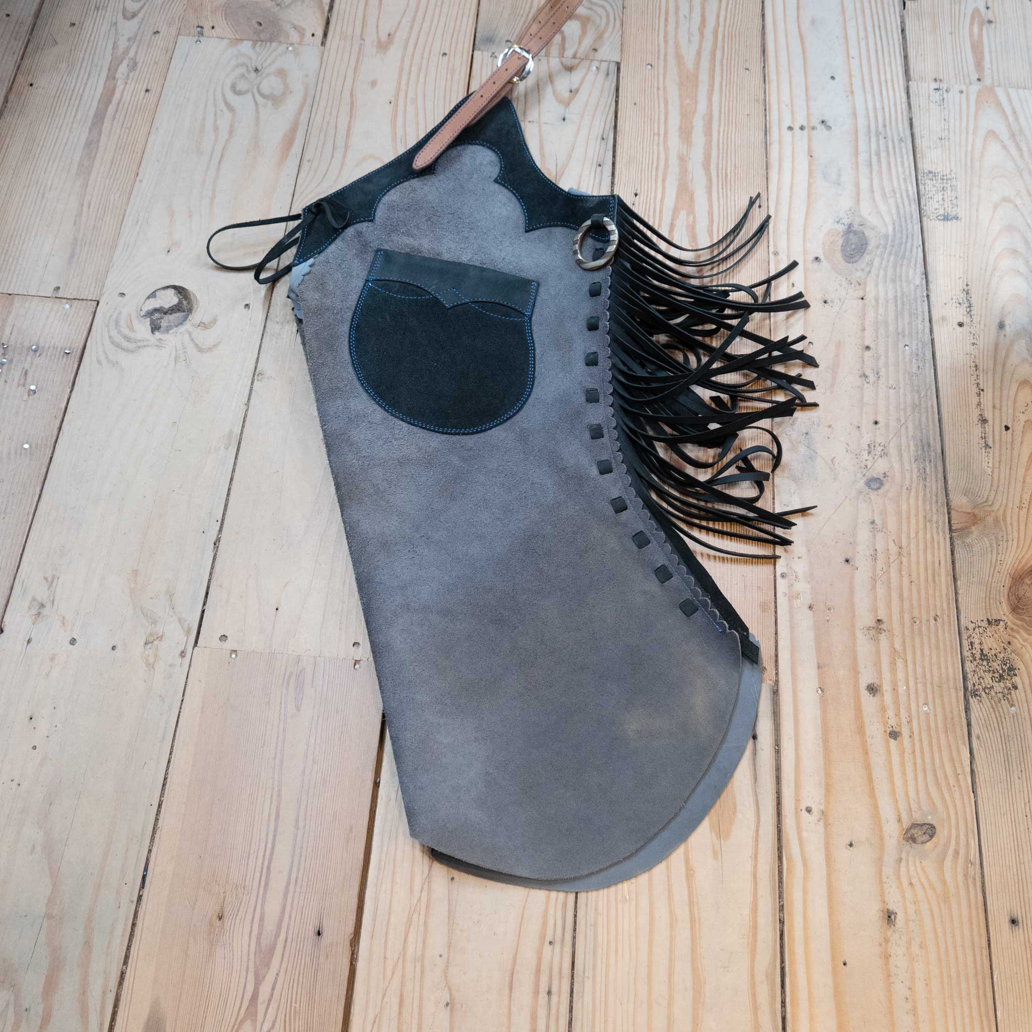 Used Lightly Stepthrough Chaps - Image 4