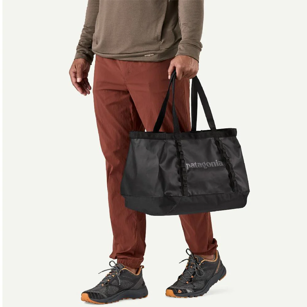 Patagonia Black Hole Tote 25L - Black - Image 2