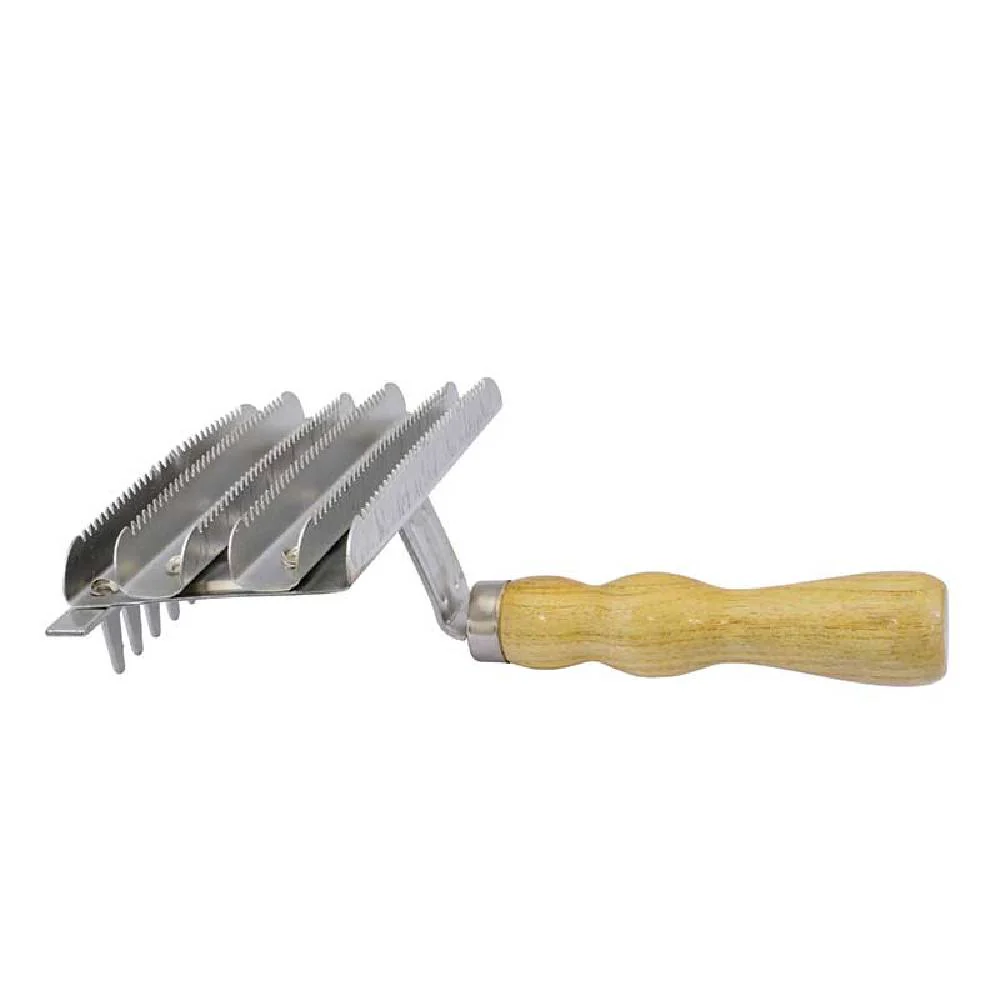 Partrade Curry Comb With Teeth - Image 2