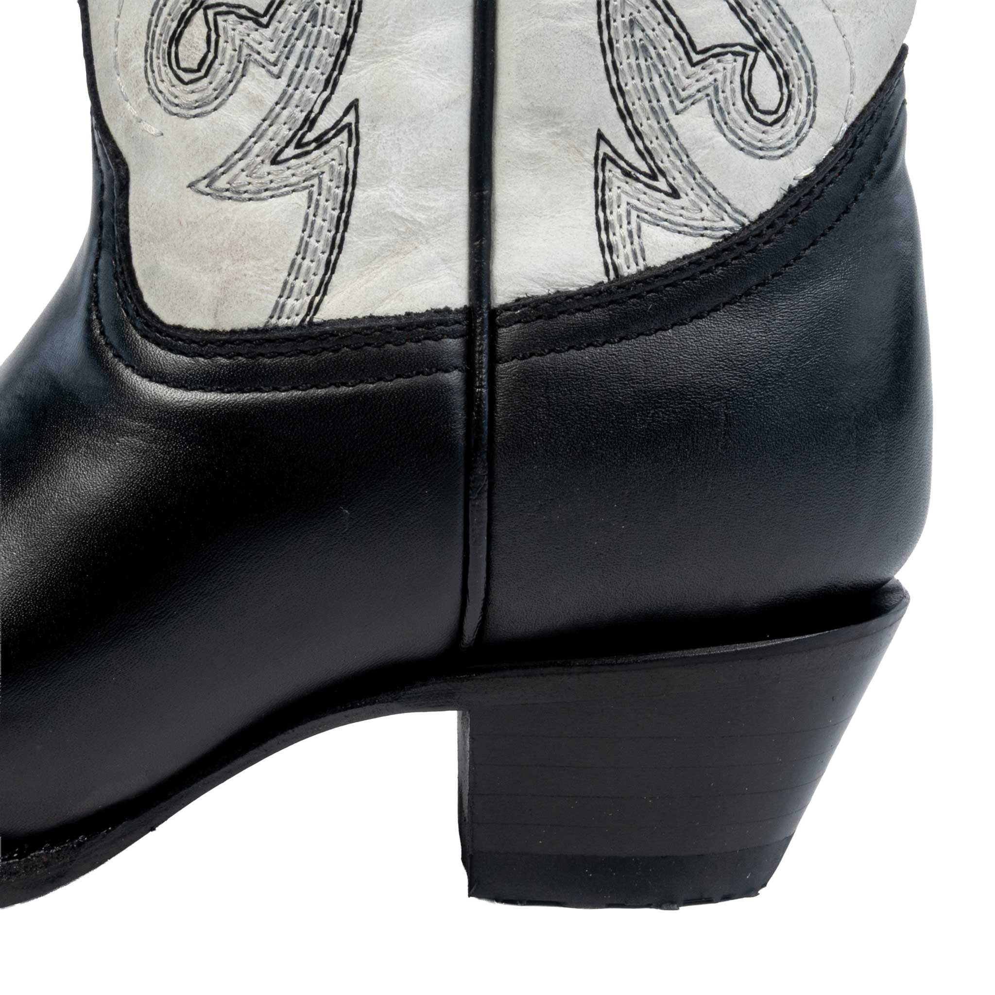 Corral Women's Black/White Embroidery Triad Western Boot - Image 3