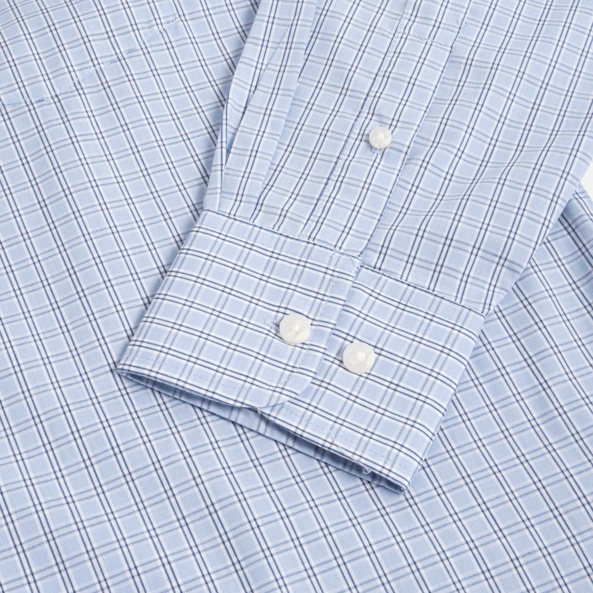Wrangler Men's Relaxed Fit Plaid Button Down Shirt - Image 3