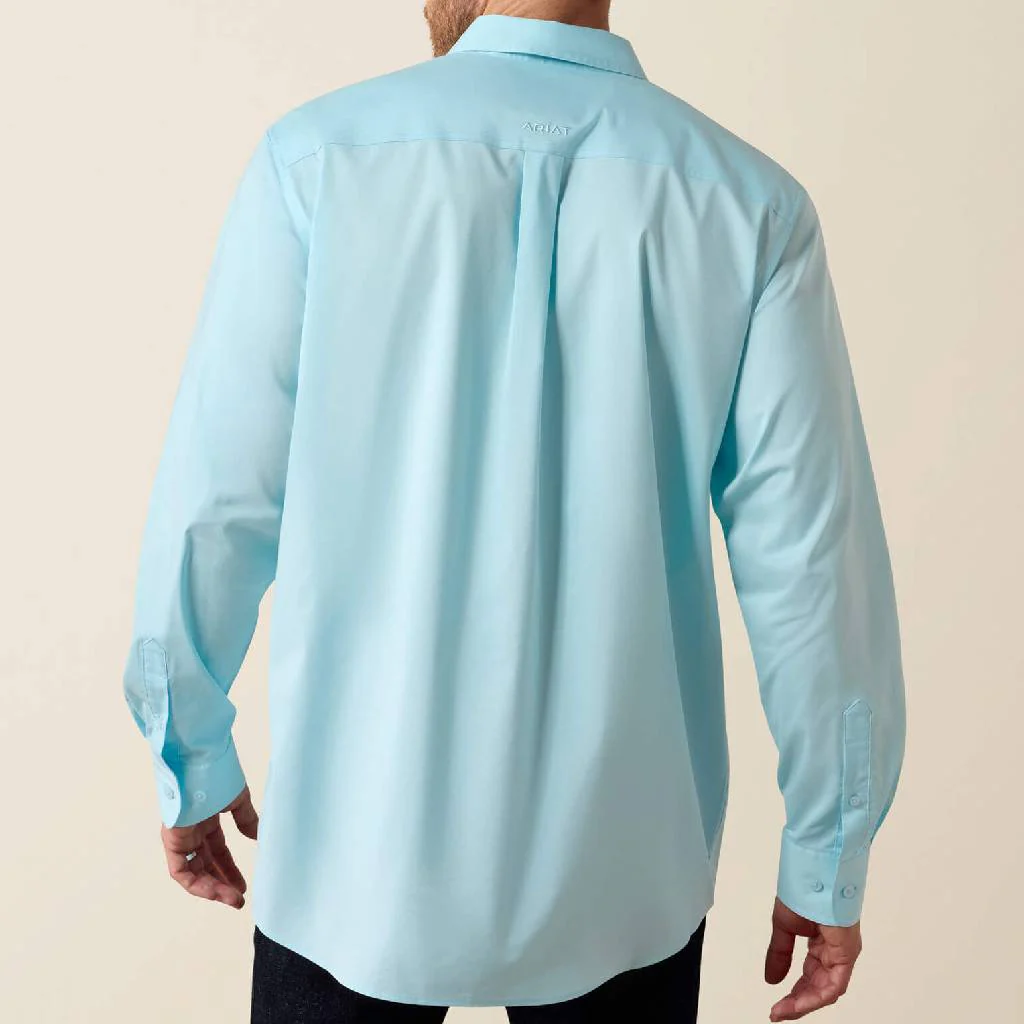 Ariat Men's Everything Classic Crystal Blue Button Down Shirt - Image 2