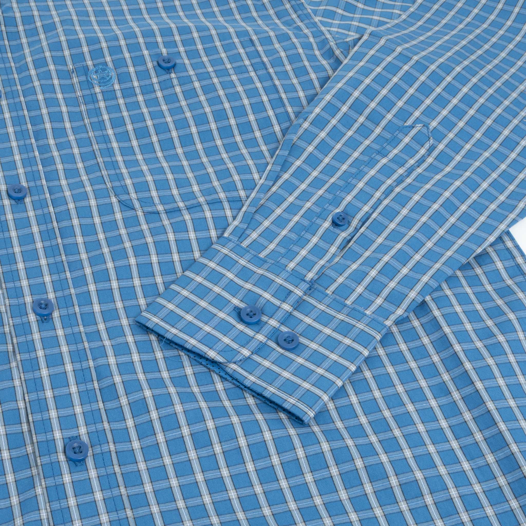 Wrangler Men's George Straight Relaxed Fit Plaid Button Down Shirt - Image 3