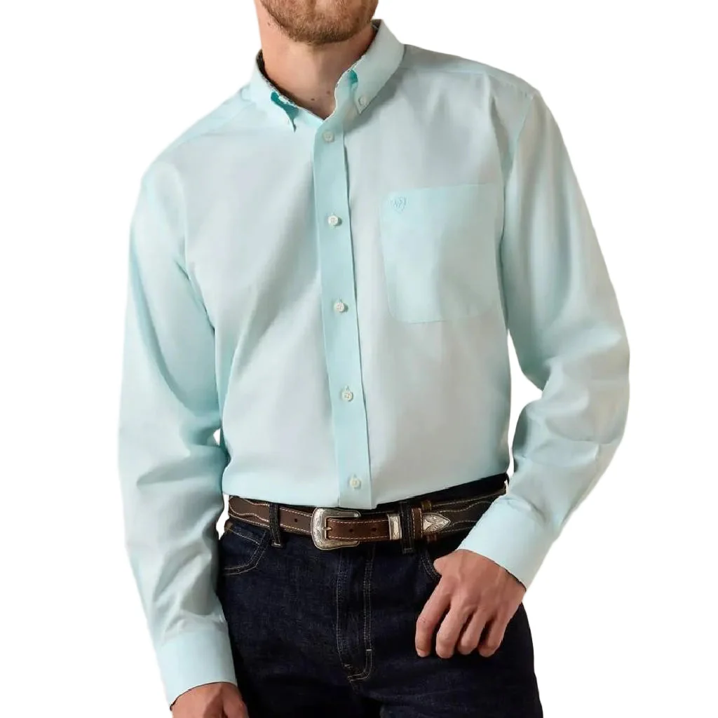 Ariat Men's Solid Angel Blue Pinpoint Oxford Button Down Shirt - Image 2
