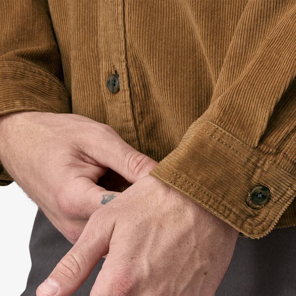 Patagonia Men's Corduroy Shirt - Image 3