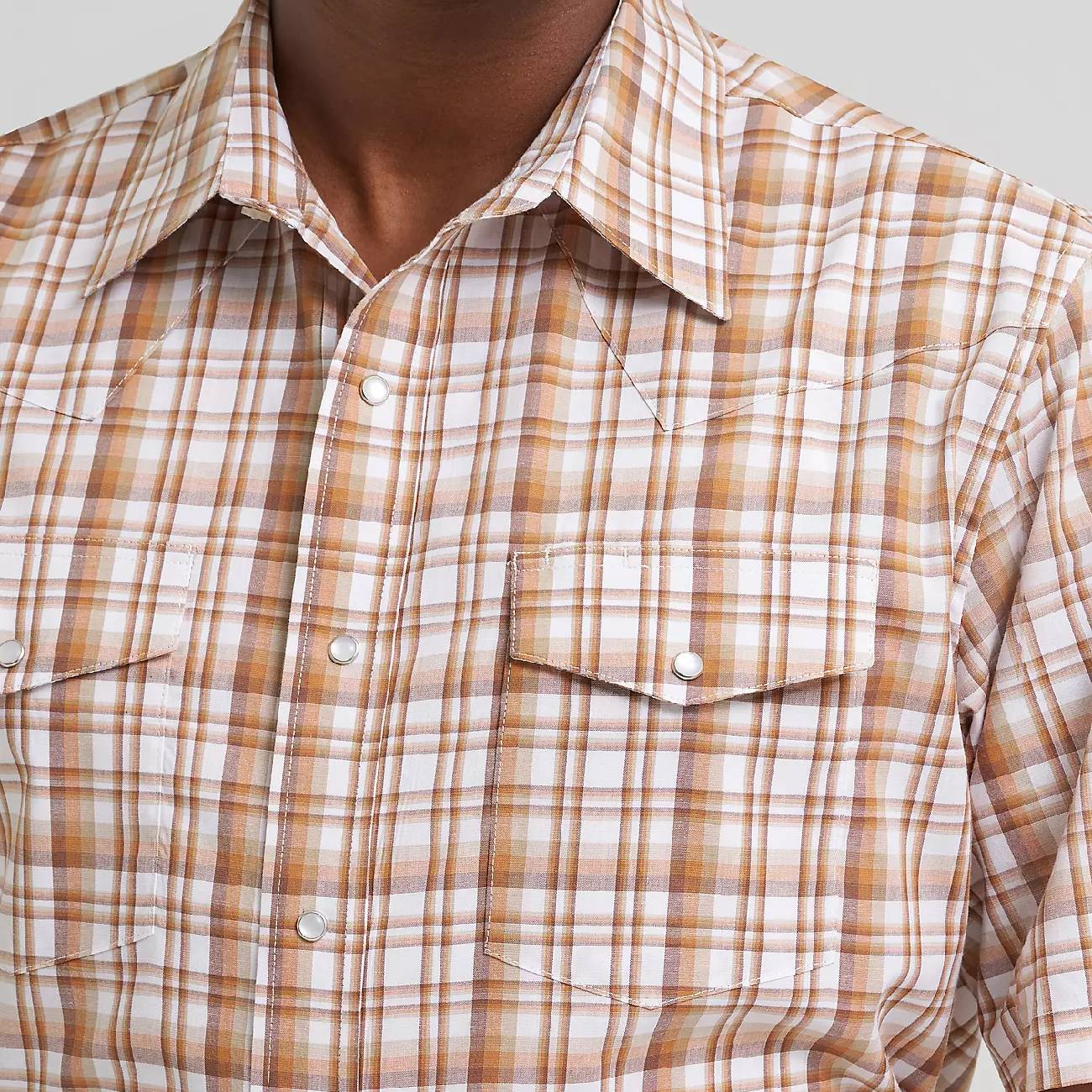 Wrangler Men's Riata Plaid Button Down Shirt - Image 3