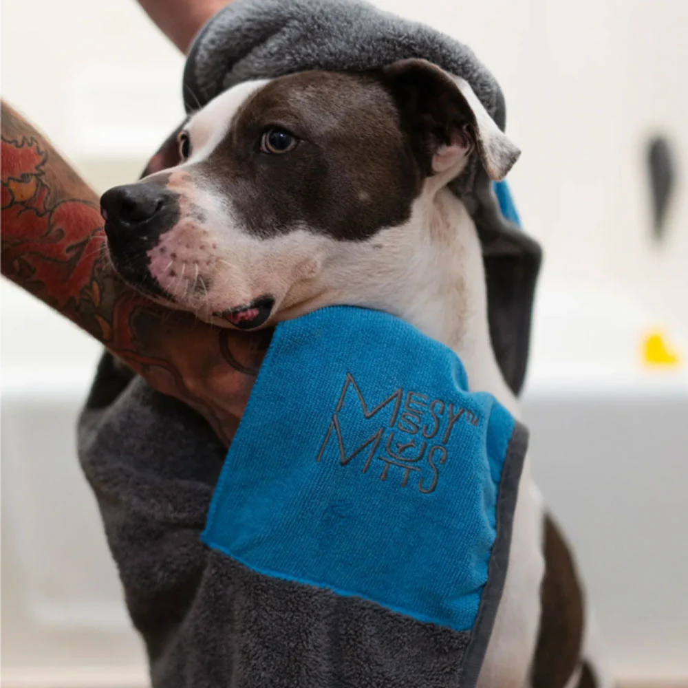 Messy Mutts Deluxe Microfiber Towel - Image 7