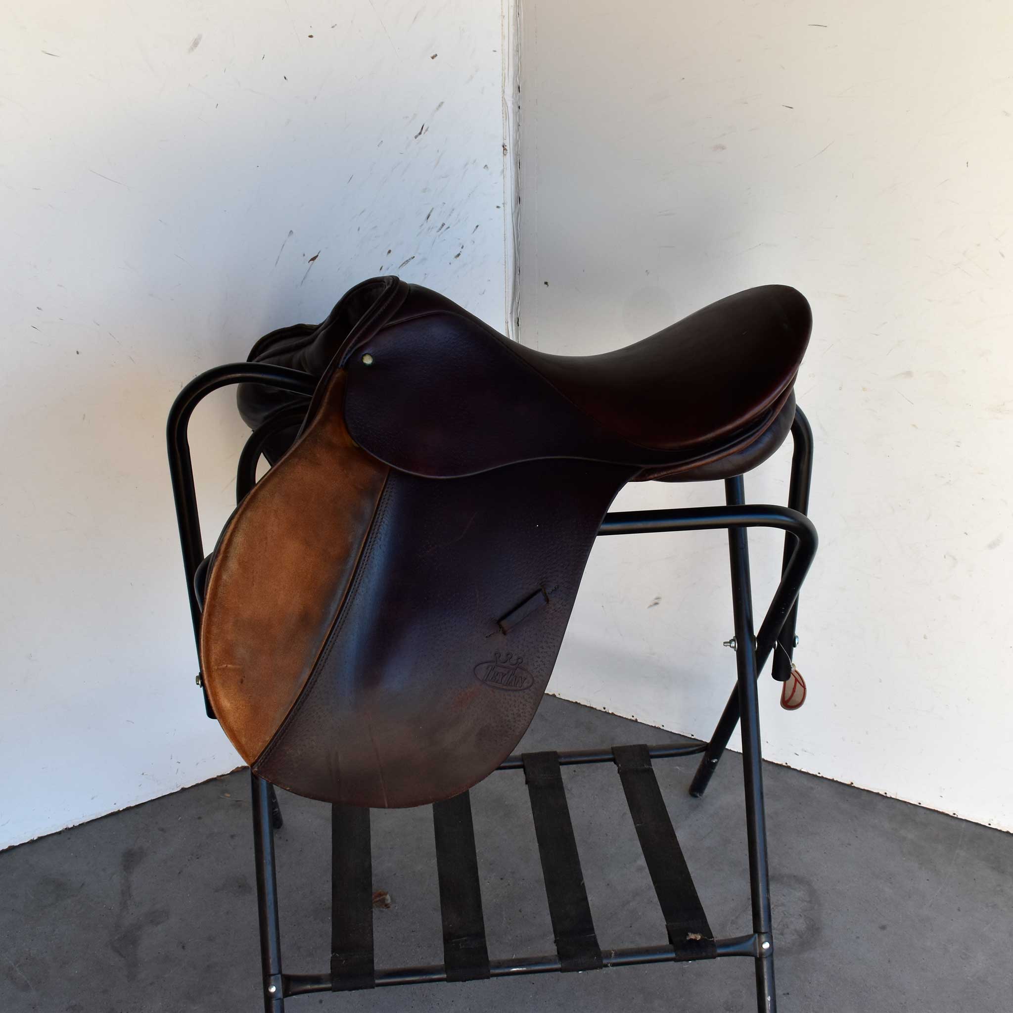 Used 15" English Tex Tan Rider Saddle
