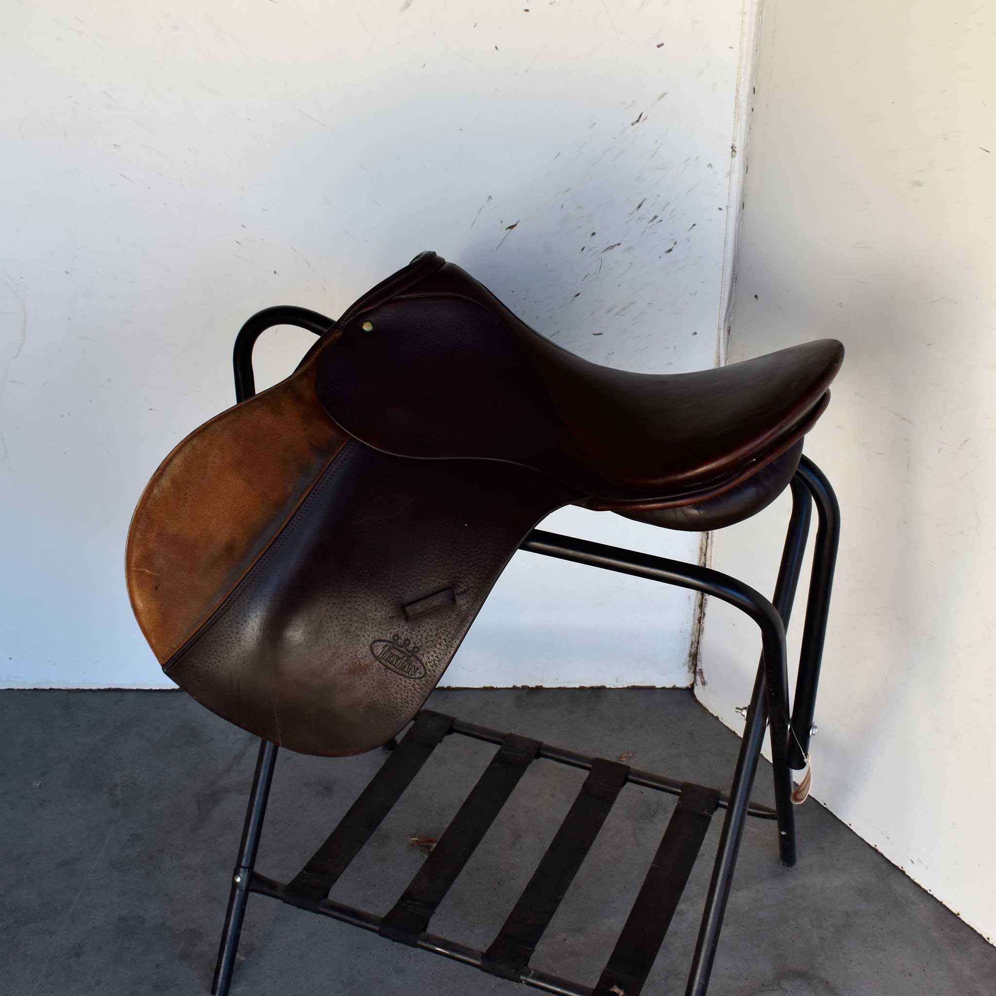 Used 15" English Tex Tan Rider Saddle - Image 2