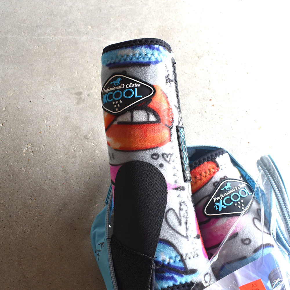 NEW Professional Choice 2xCool Sports Medicine Boots 2 Pack Front Lips Print - Image 3