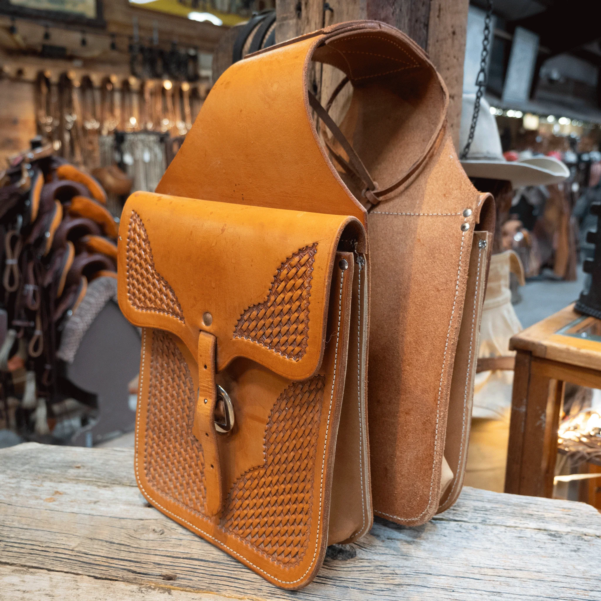 Nice Tooled Saddle Bags - Image 3