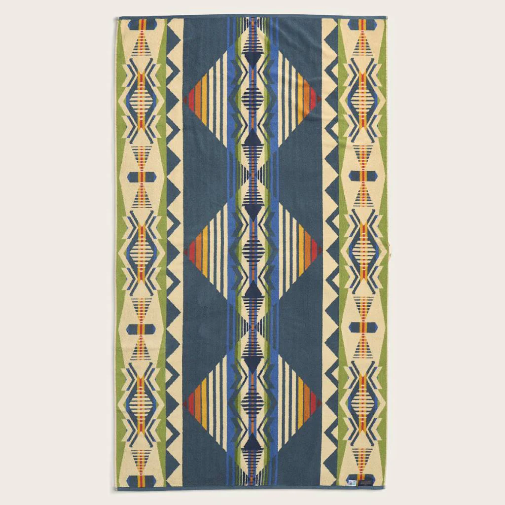 Pendleton Oversized Jacquard Spa Towel - Creekside - Image 2