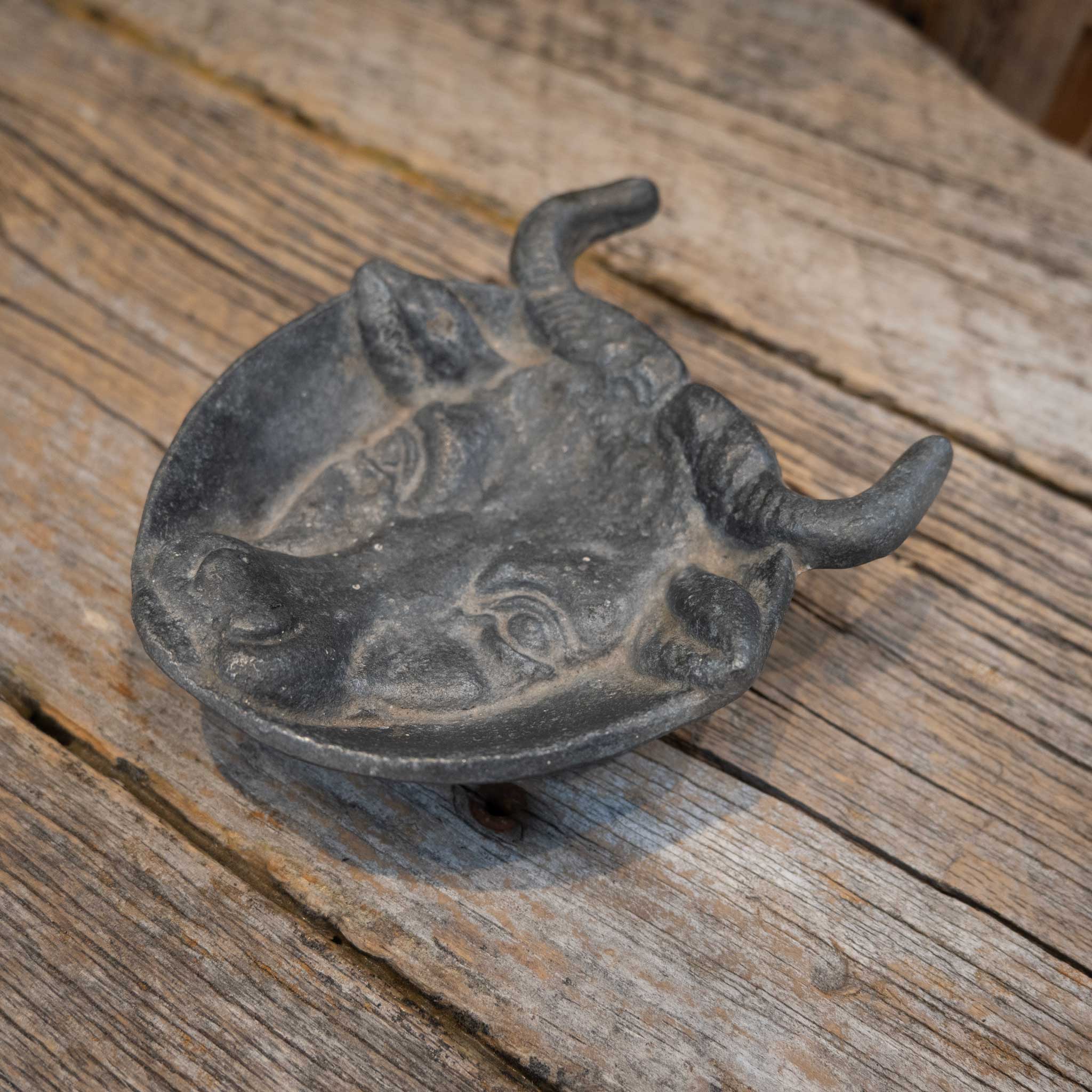 Jersey Cow Pewter Cast Ashtray - Image 2