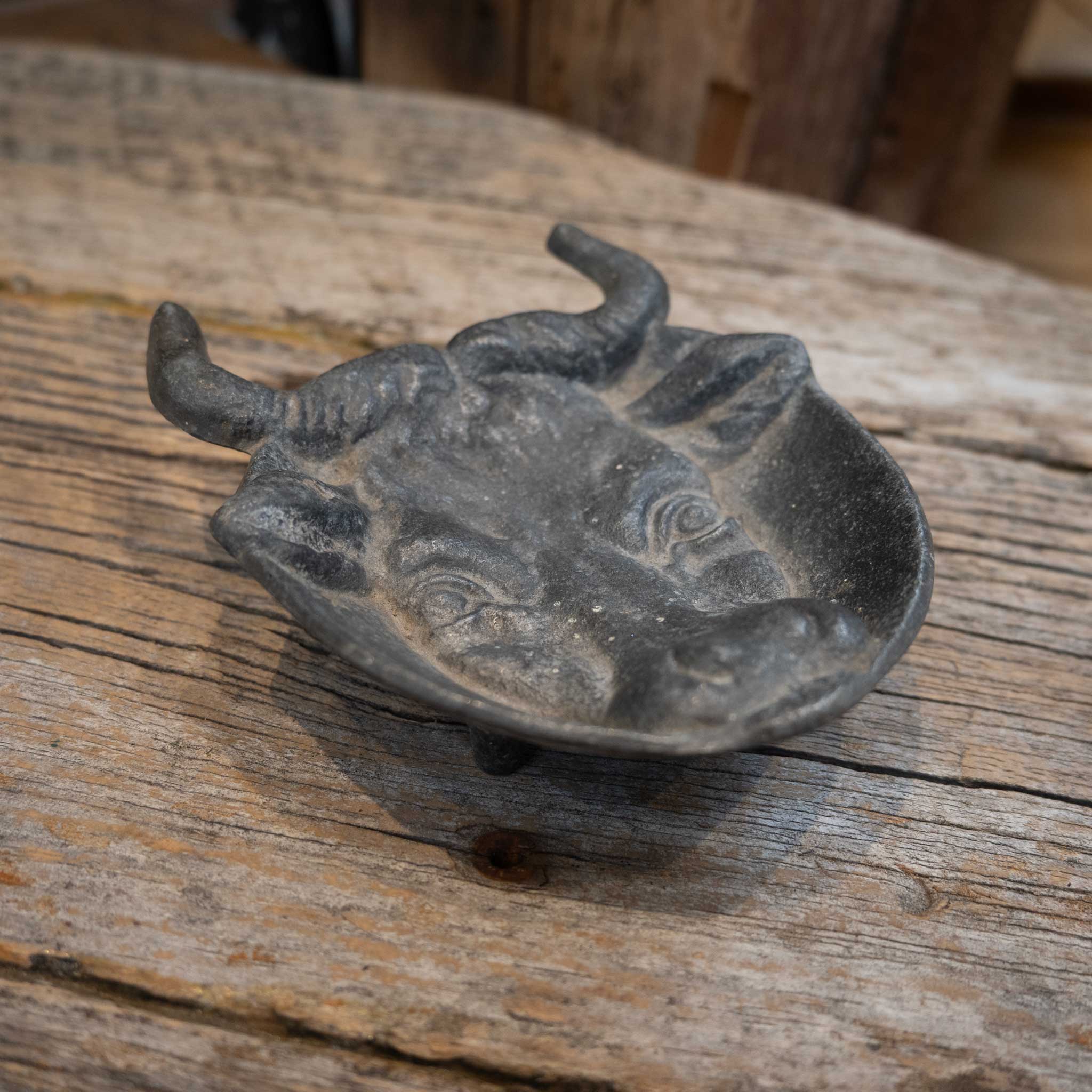 Jersey Cow Pewter Cast Ashtray - Image 3