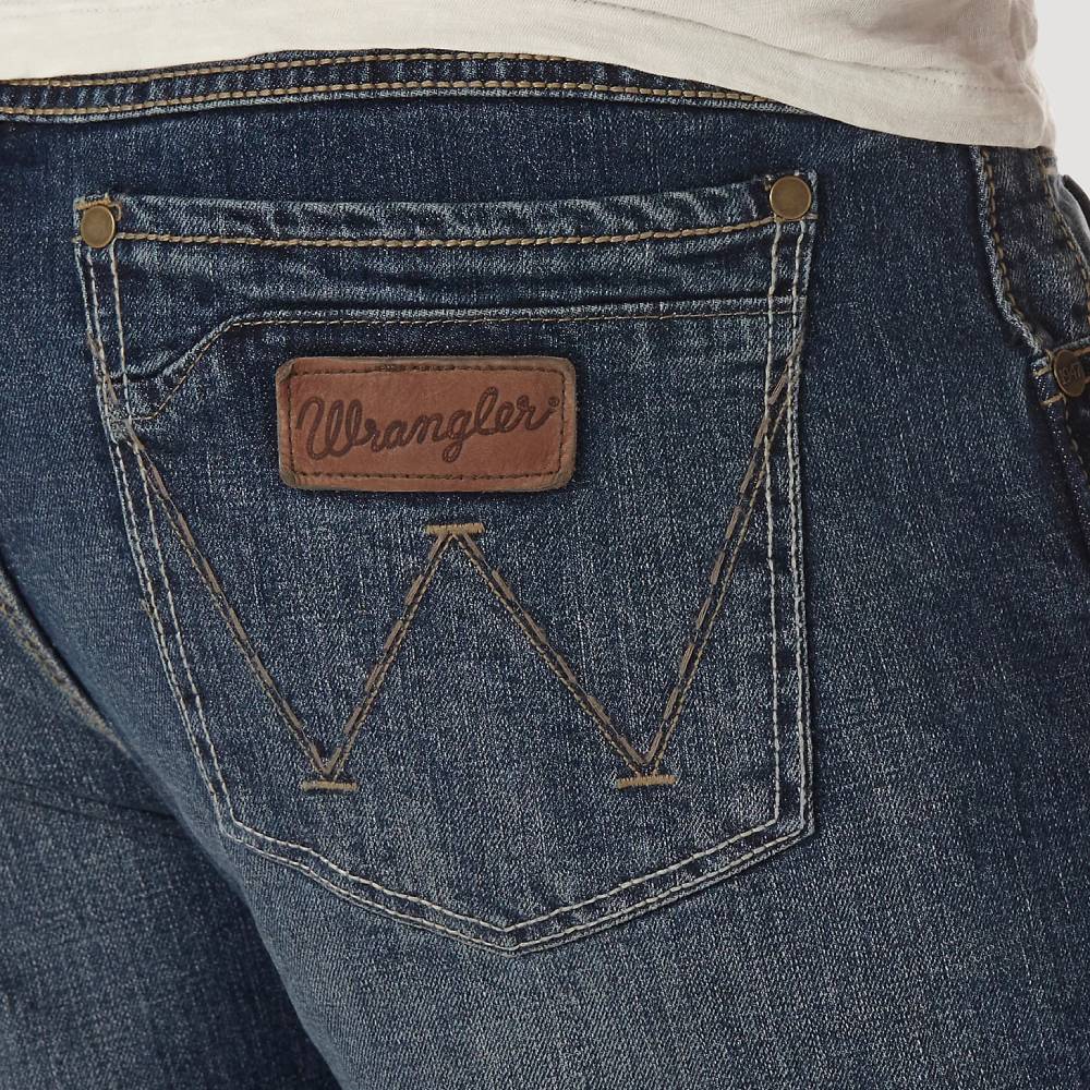 Wrangler Men's Retro Slim Jean - Image 4