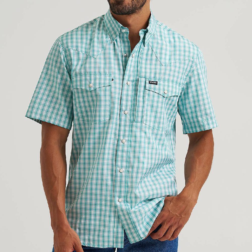 Wrangler Men's All Terrain Gear Performance Plaid Shirt