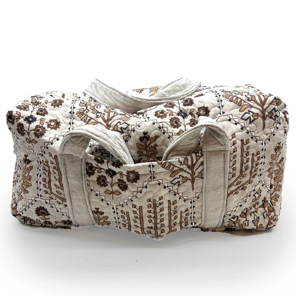 Tavi Neutral Duffle Bag