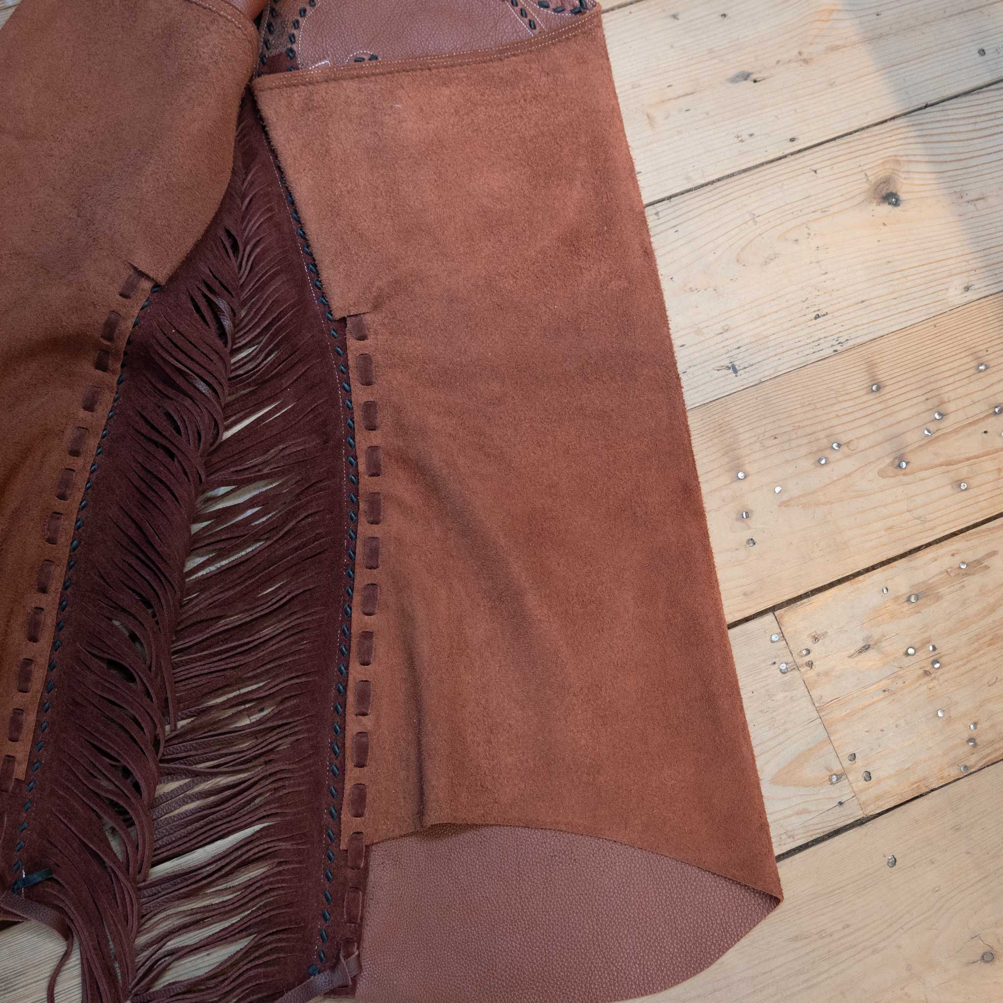 Teskey's "101" Medium Stepthrough Cowboy Chaps - Image 6