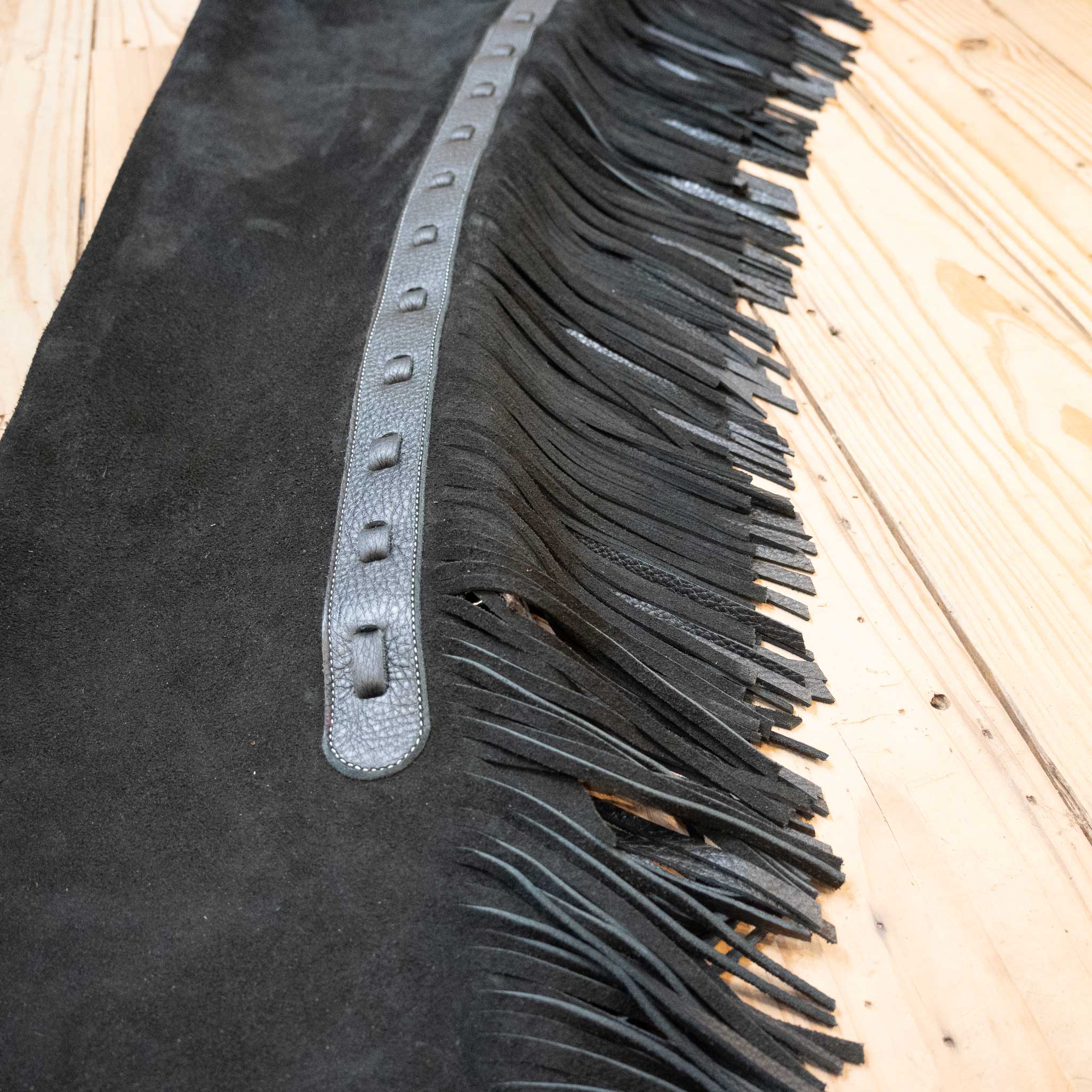 Teskey's Large Black Roughout Versatility Chaps - Image 2