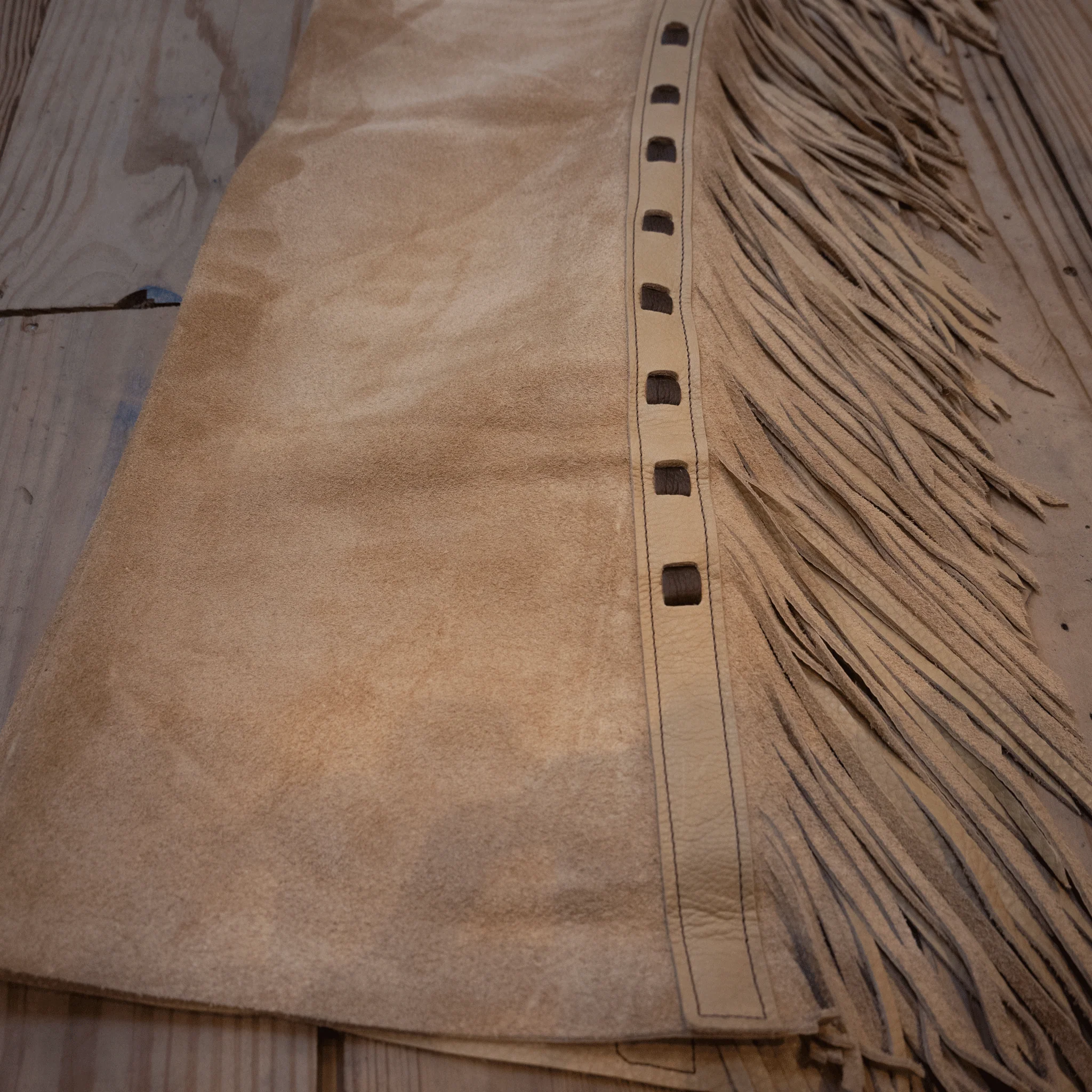 Teskey's Medium Roughout Versatility Chaps - Image 4