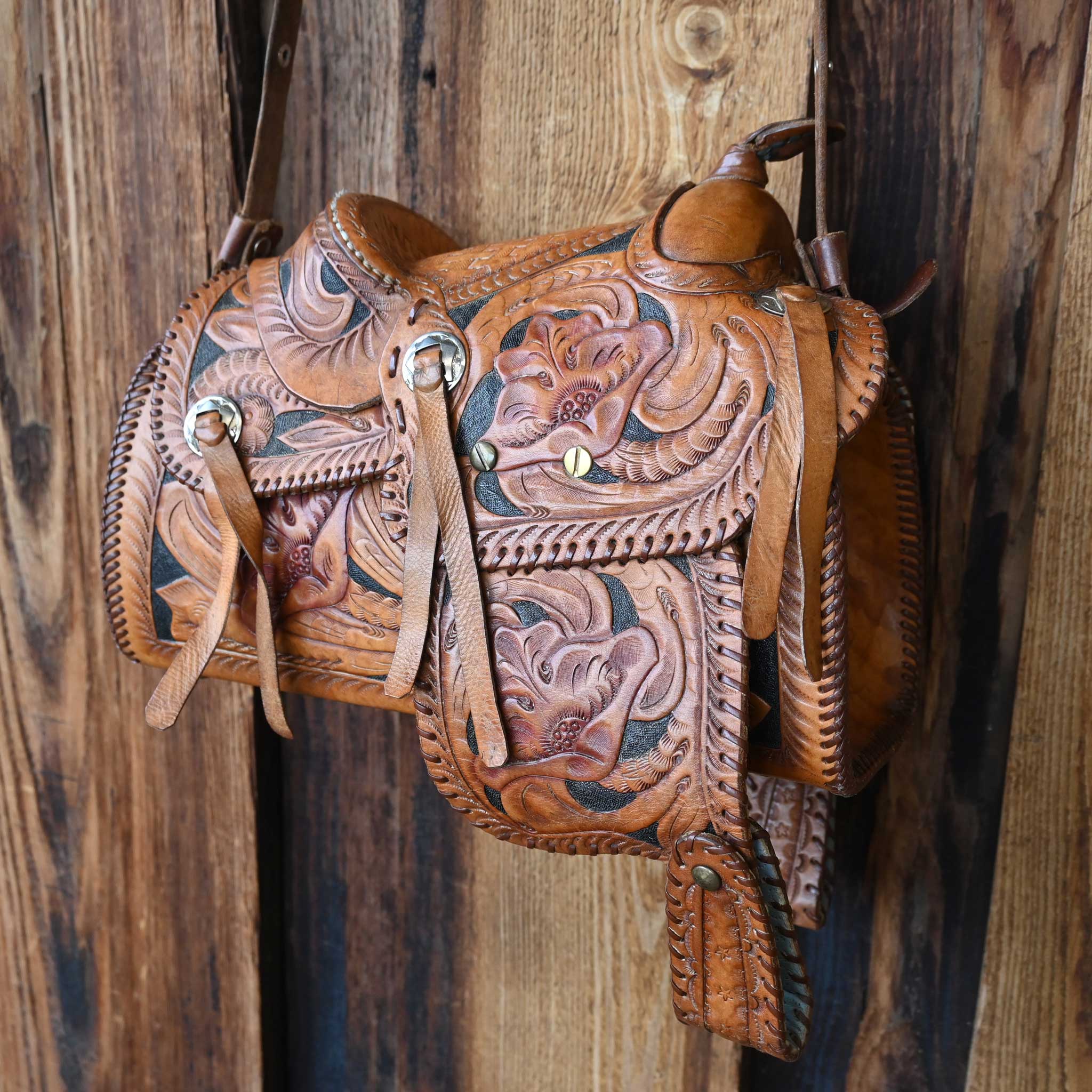 1970's - 1980's Tooled Leather Saddle Purse - Image 3