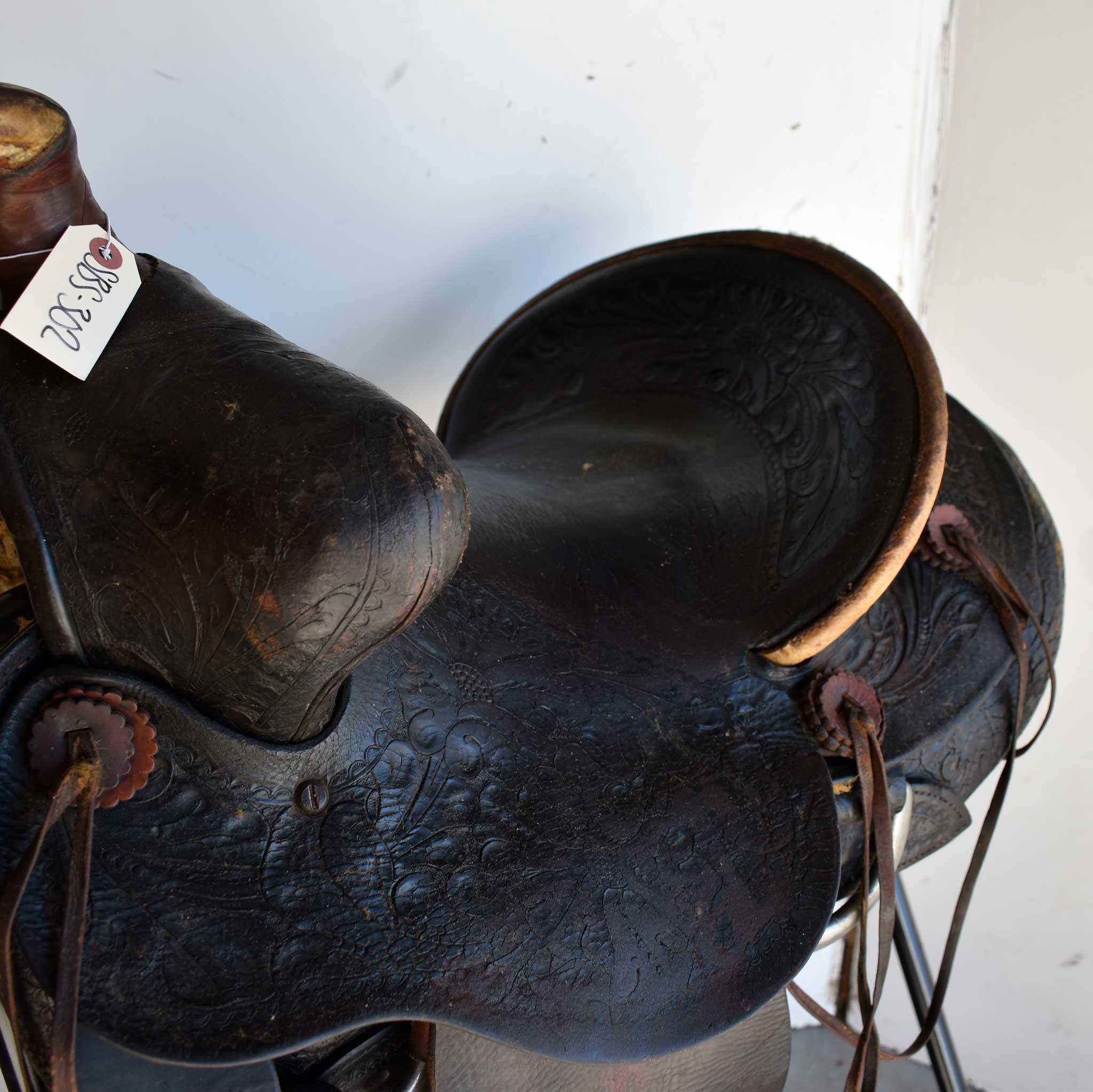 Used 13" Non-Rider Saddle Decor Only - Image 6