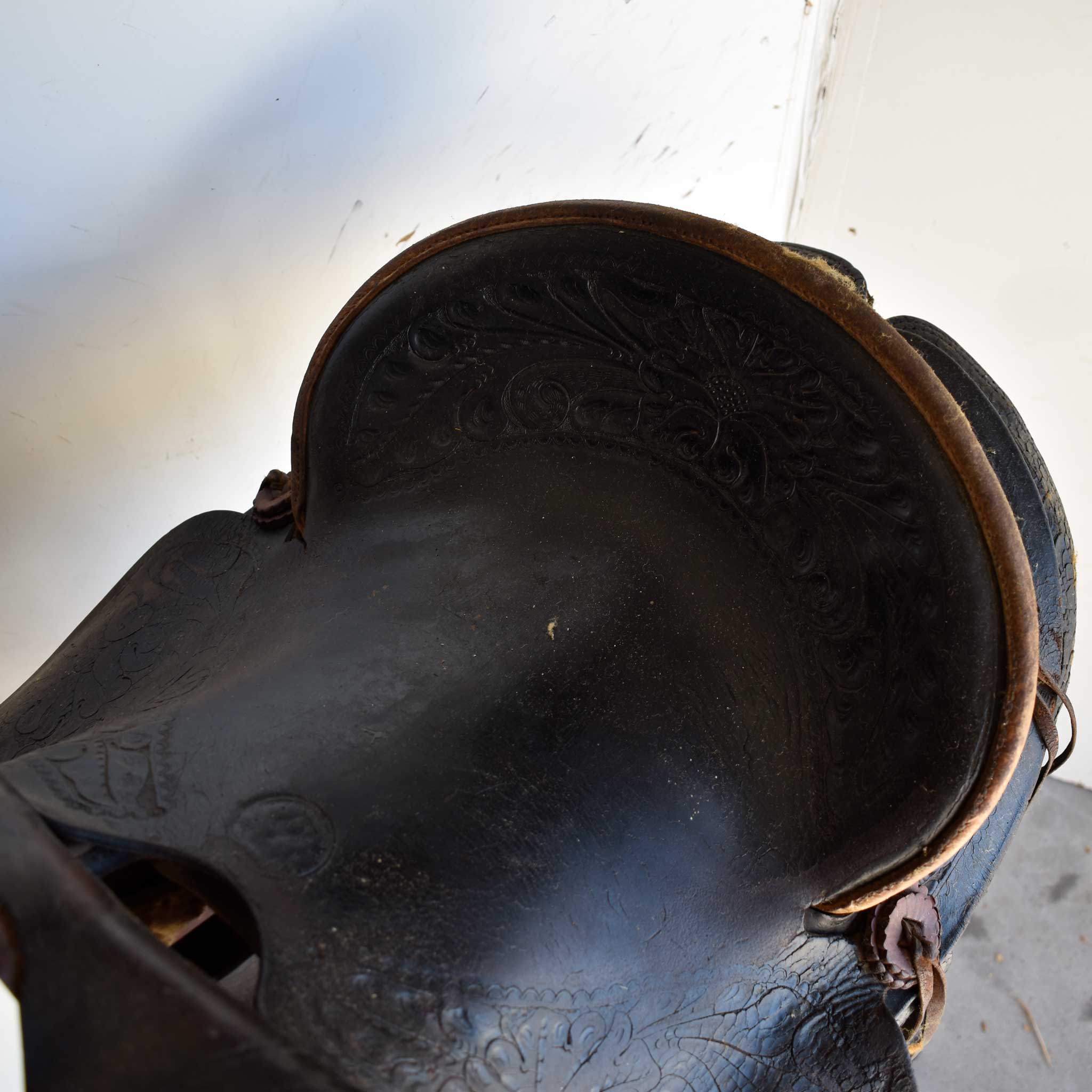 Used 13" Non-Rider Saddle Decor Only - Image 7