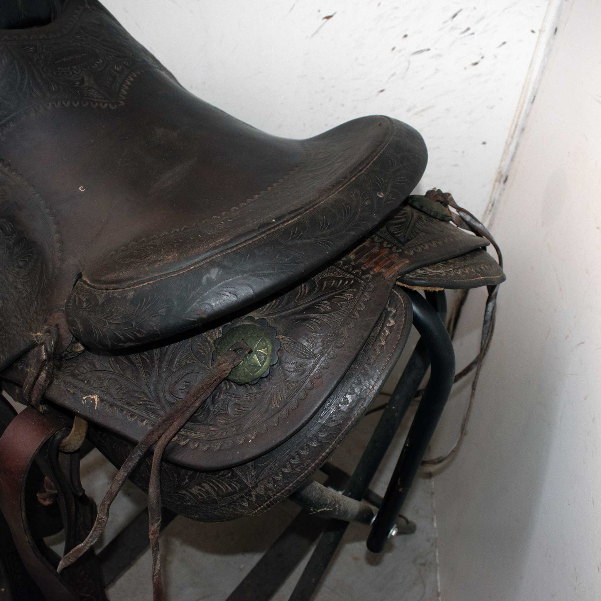 Used 16" Nobby Horse Harness Fort Worth Texas Non-Rider Decor Only Saddle - Image 3
