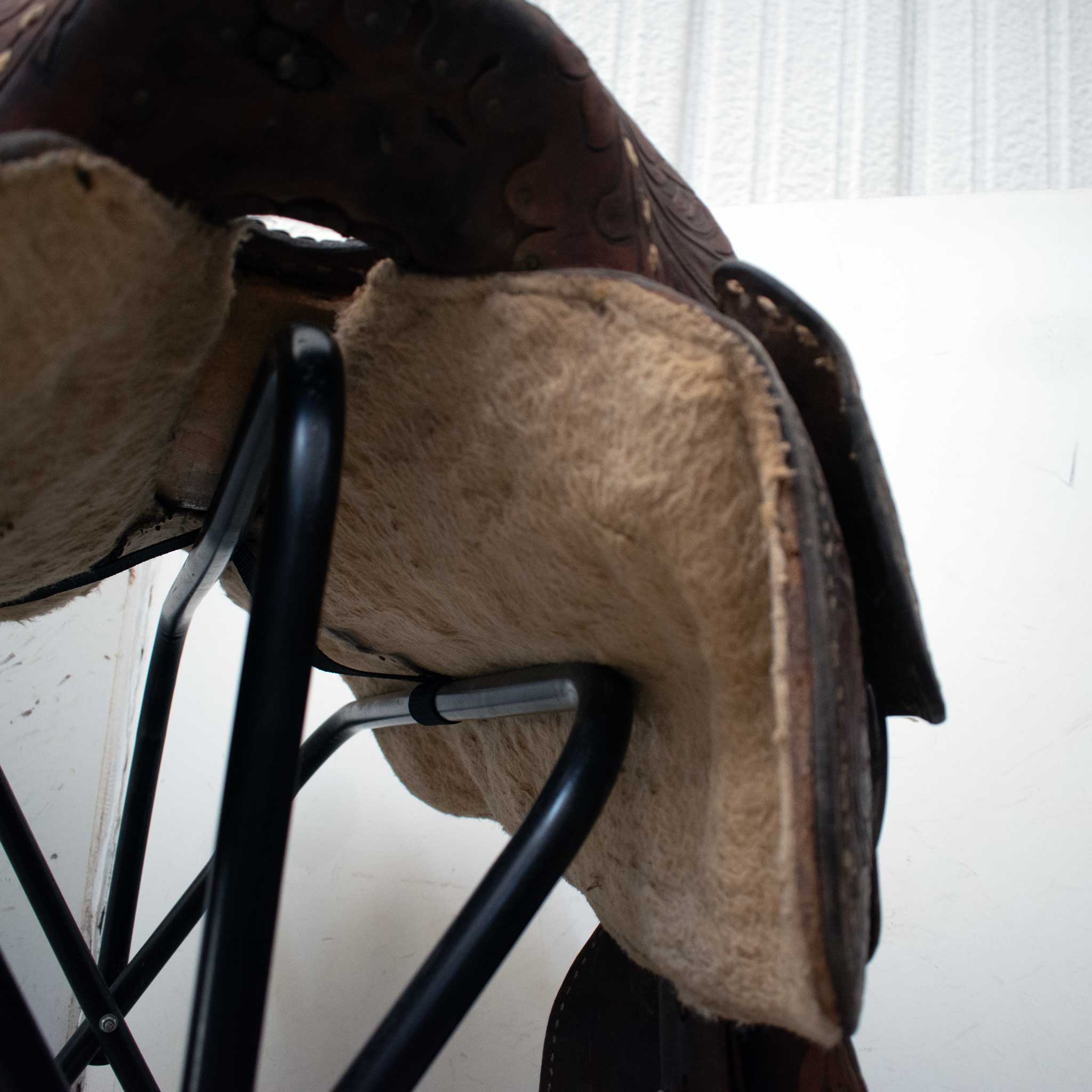Used 15" Non-Rider Saddle Decor Only Saddle - Image 13