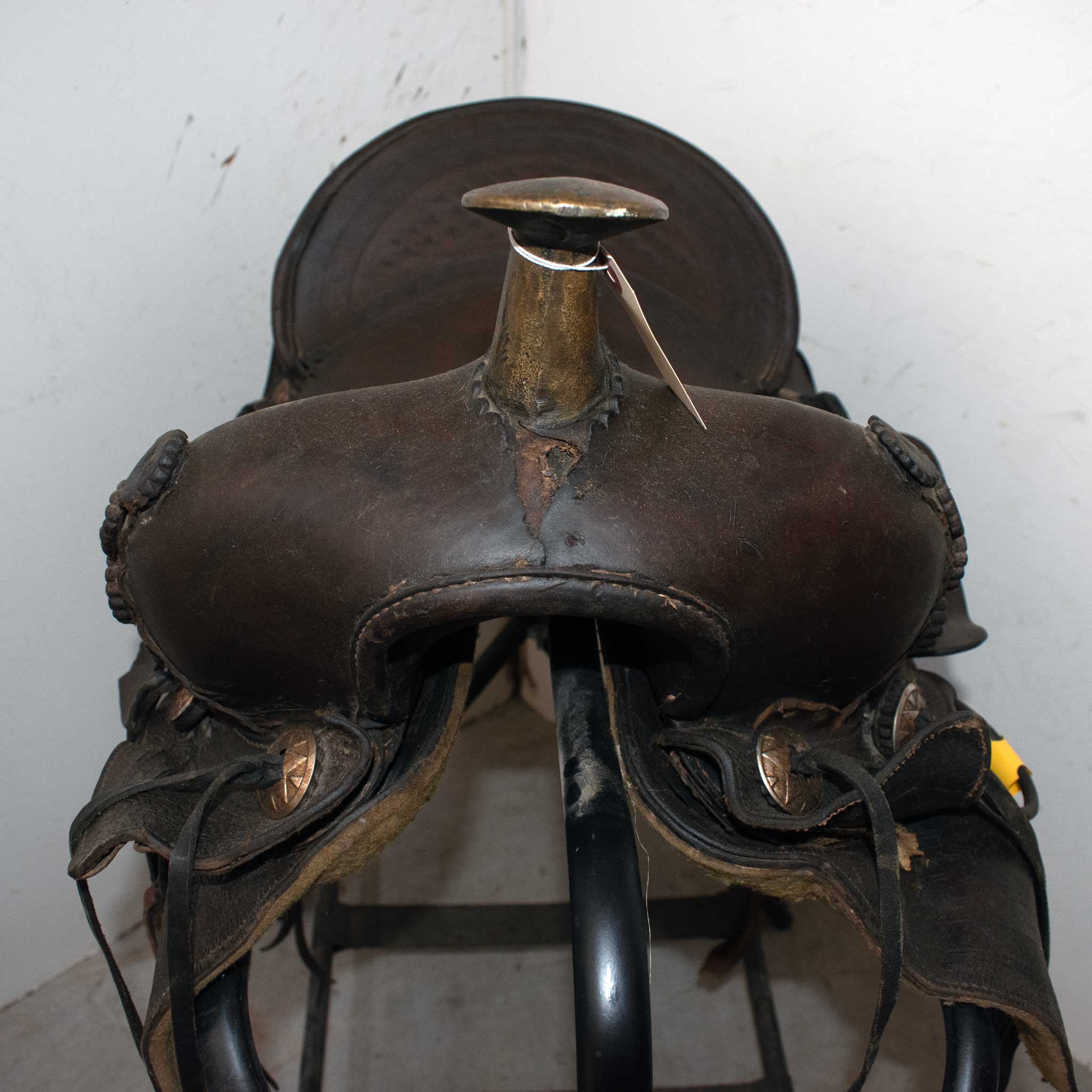 Used 15" Non-Rider Decor Only Saddle - Image 4