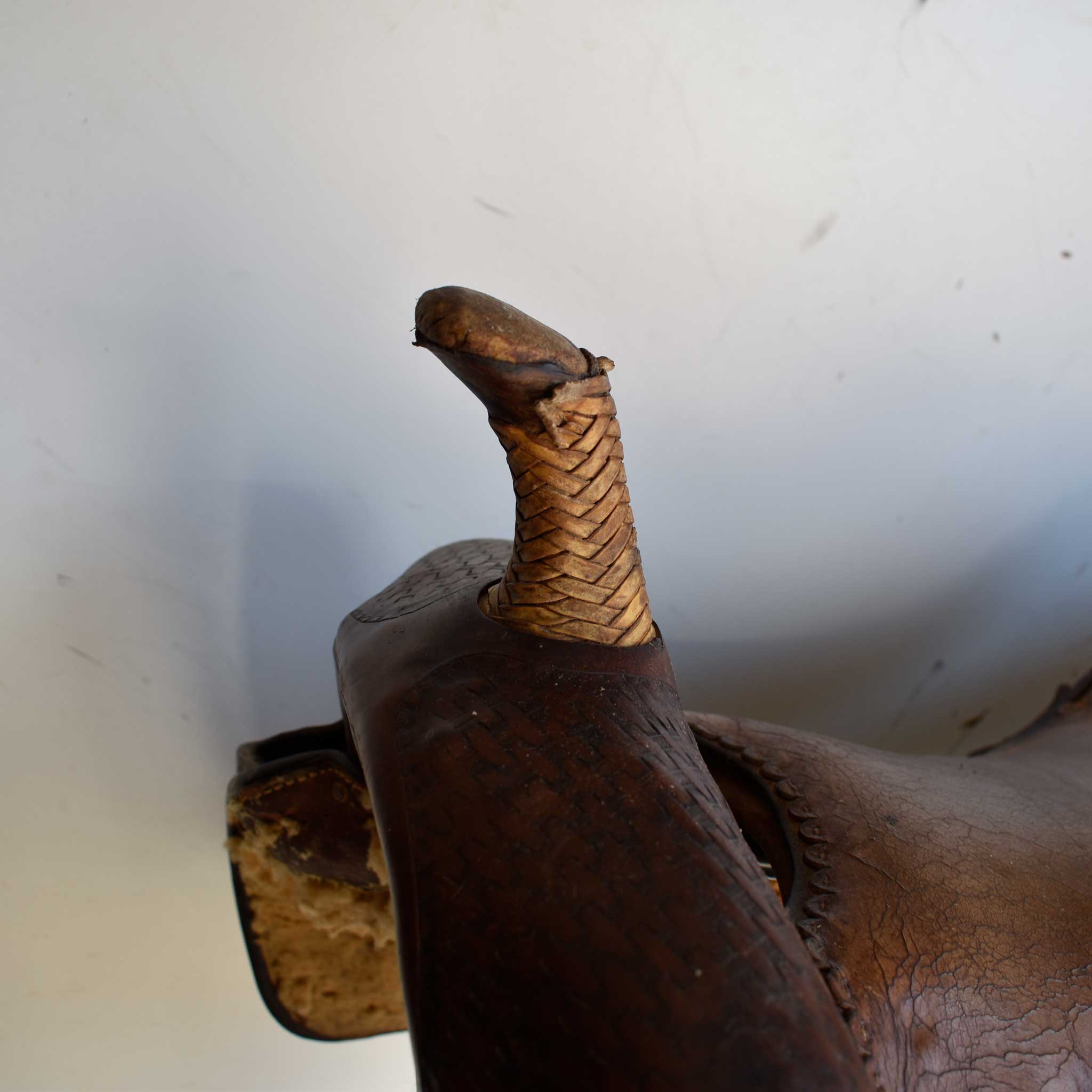 Used 16" Andrew Dee's Hardware Non-Rider Saddle - Image 10