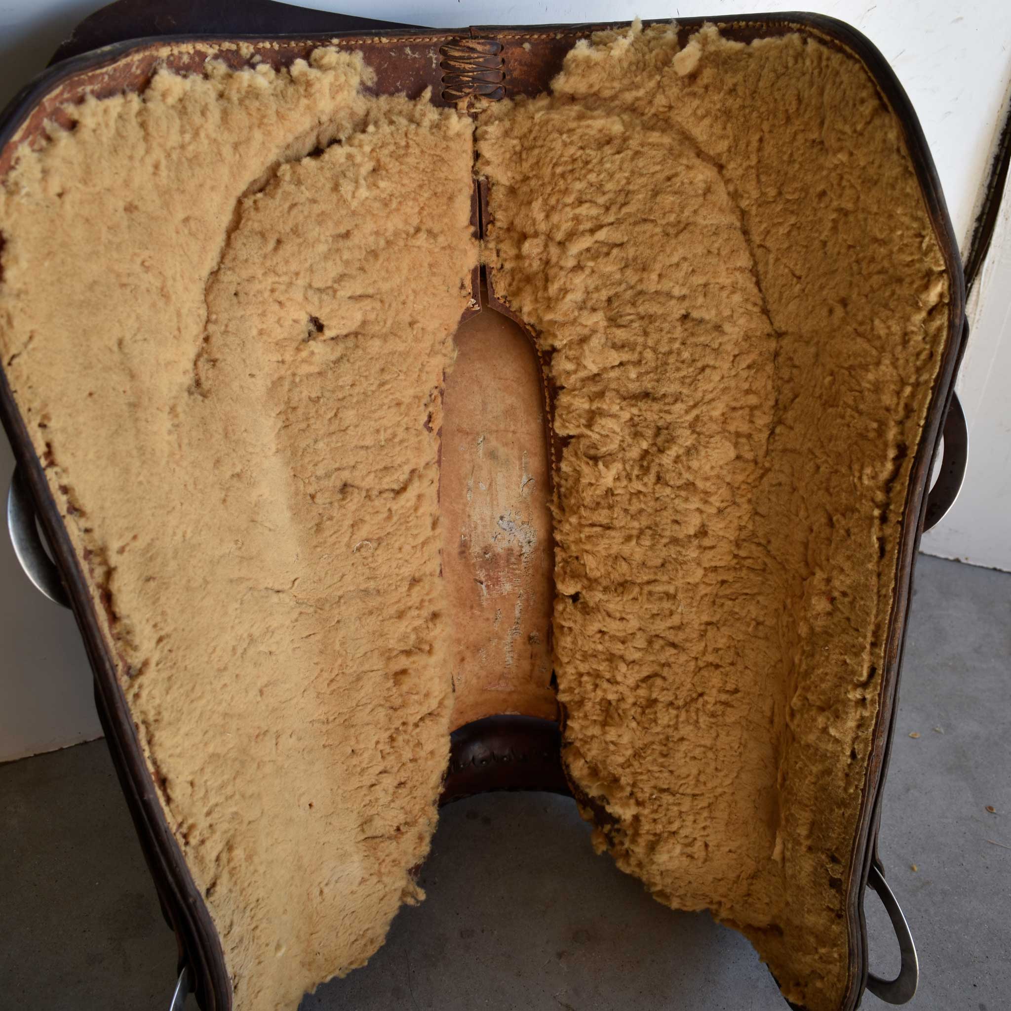 Used 16" Andrew Dee's Hardware Non-Rider Saddle - Image 15