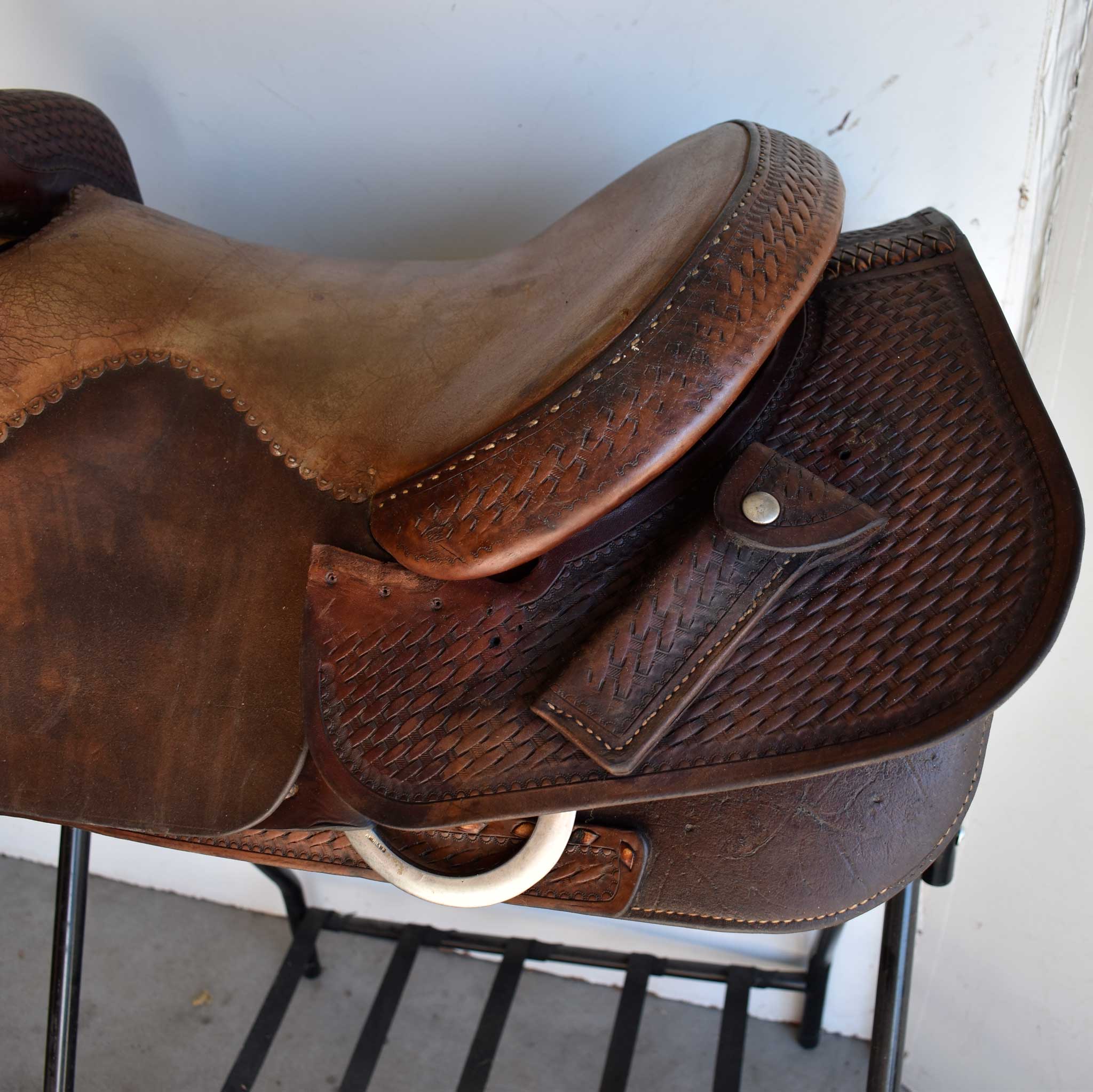 Used 16" Andrew Dee's Hardware Non-Rider Saddle - Image 4