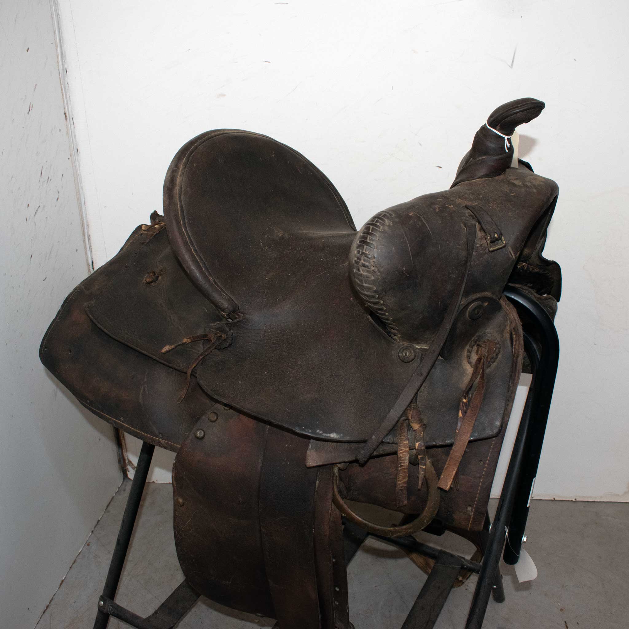 Used 13" Non-Rider Decor Only Saddle - Image 5