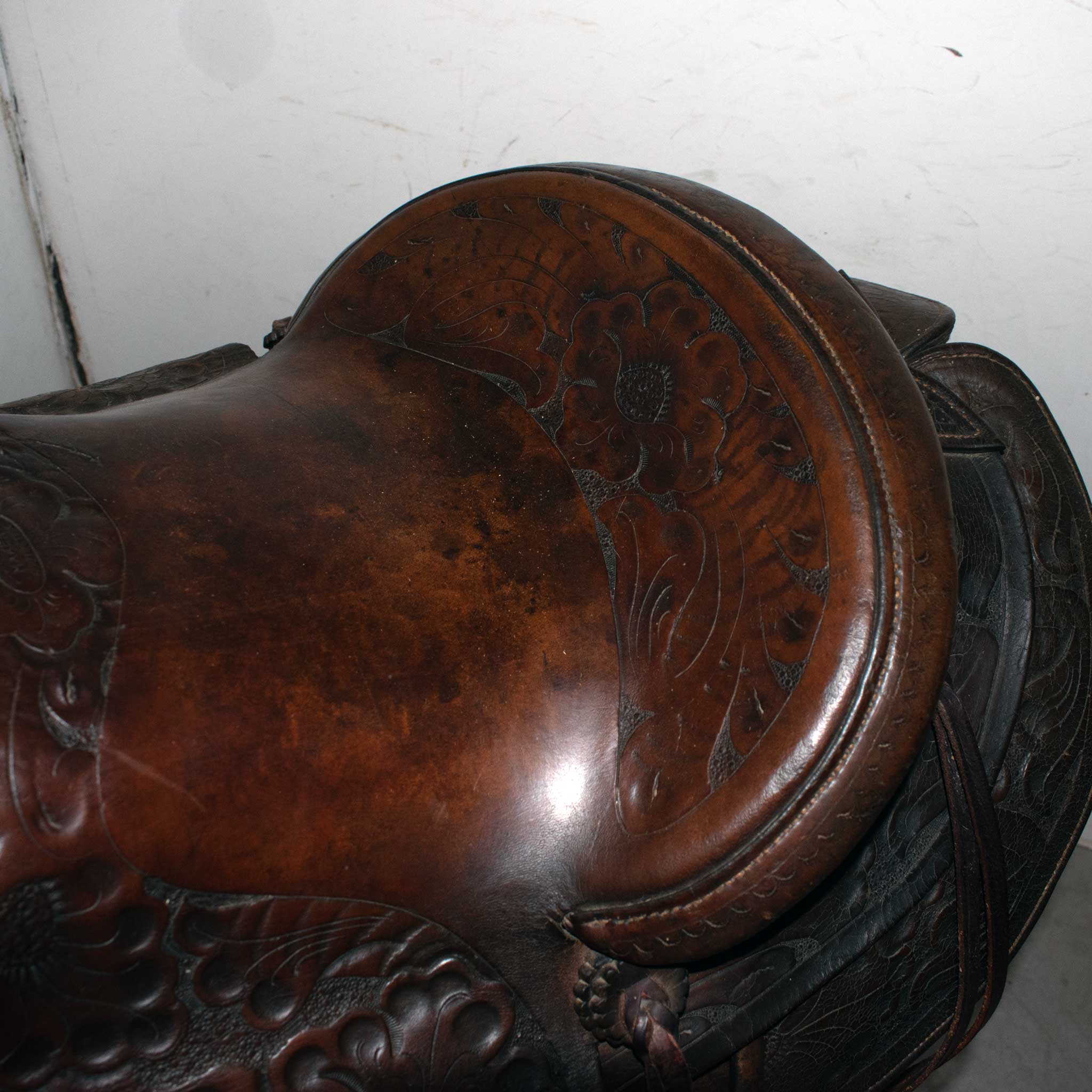 Used 14" Buck Steiner Non-Rider Decor Only Saddle - Image 8