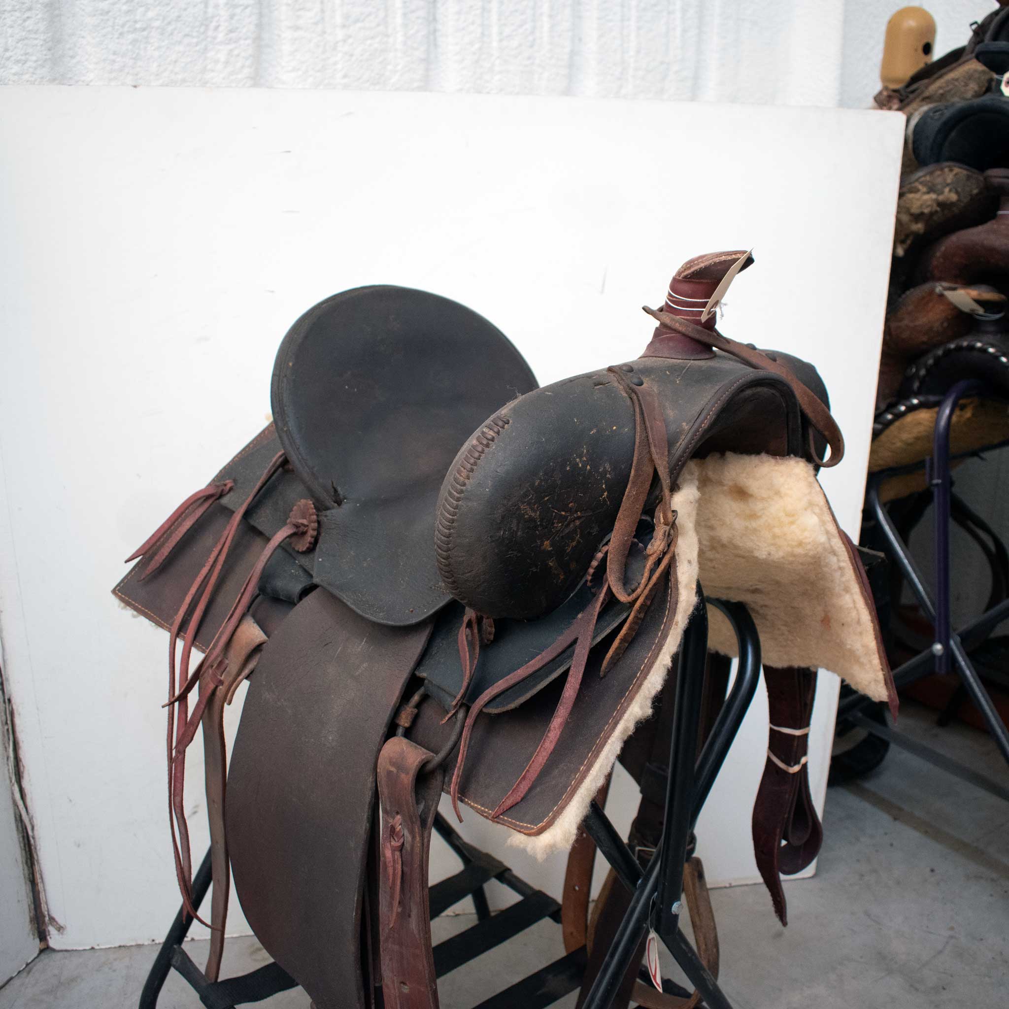 Used 14.5" Non-Rider Decor Saddle - Image 5