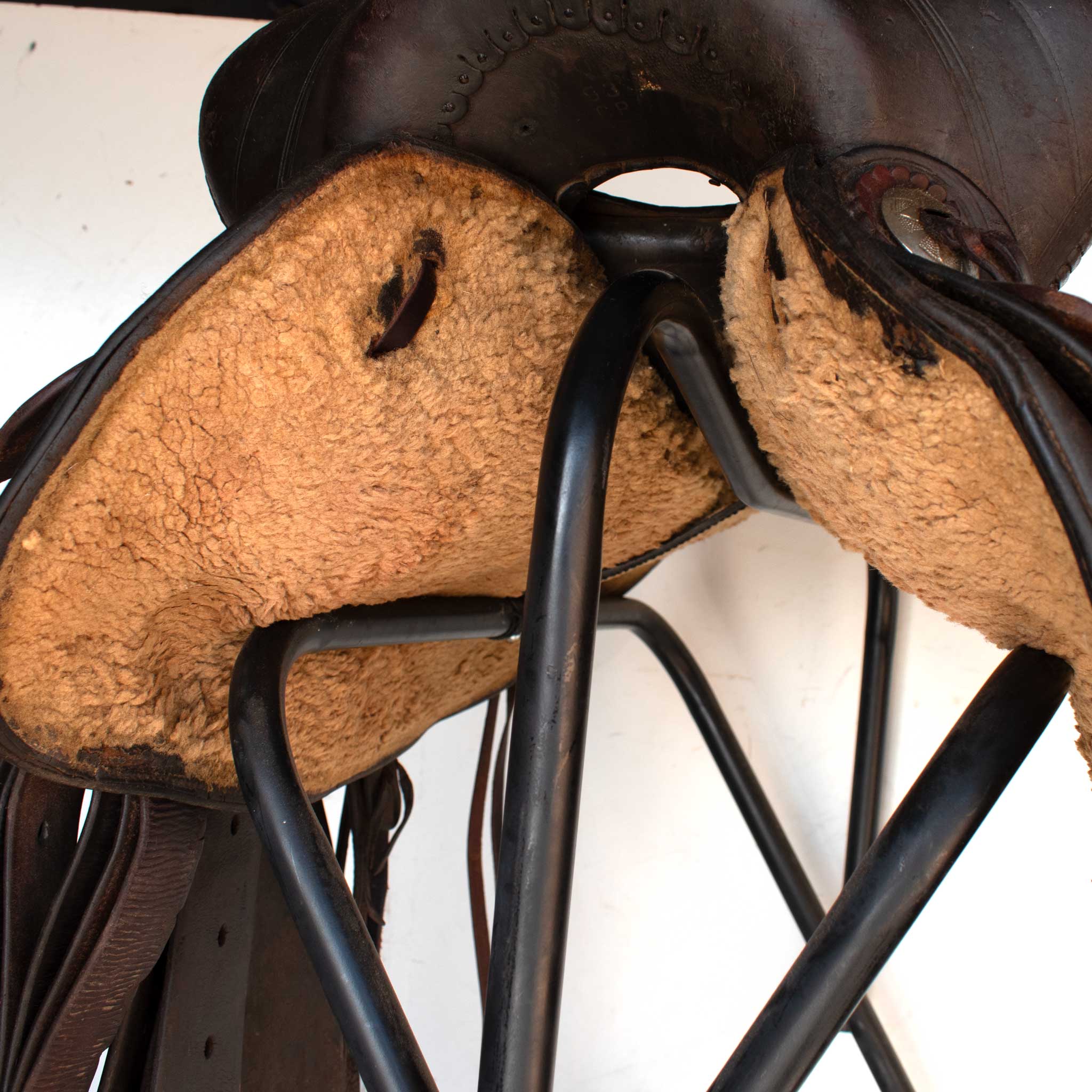 Used 13.5" Eddleman Bros Non-Rider Saddle - Image 15