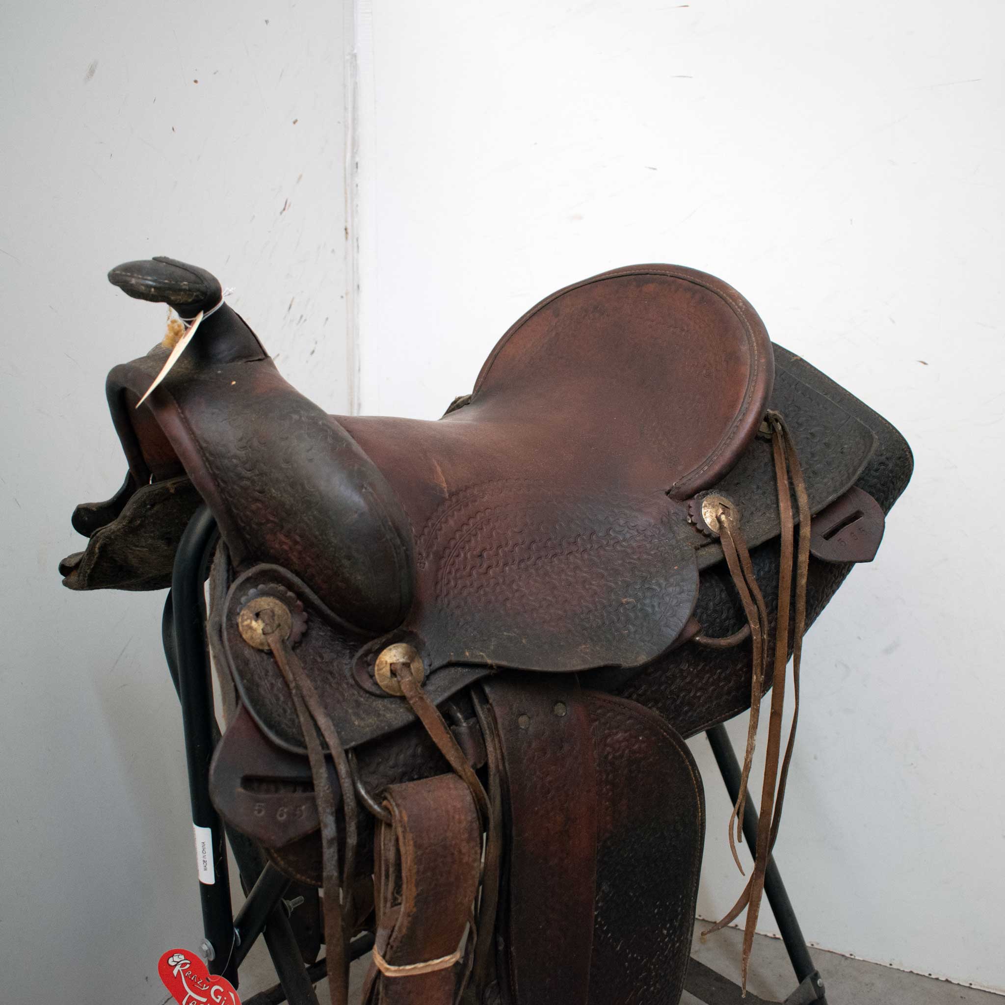 Used 15" Non-Rider Decor Only Saddle - Image 2