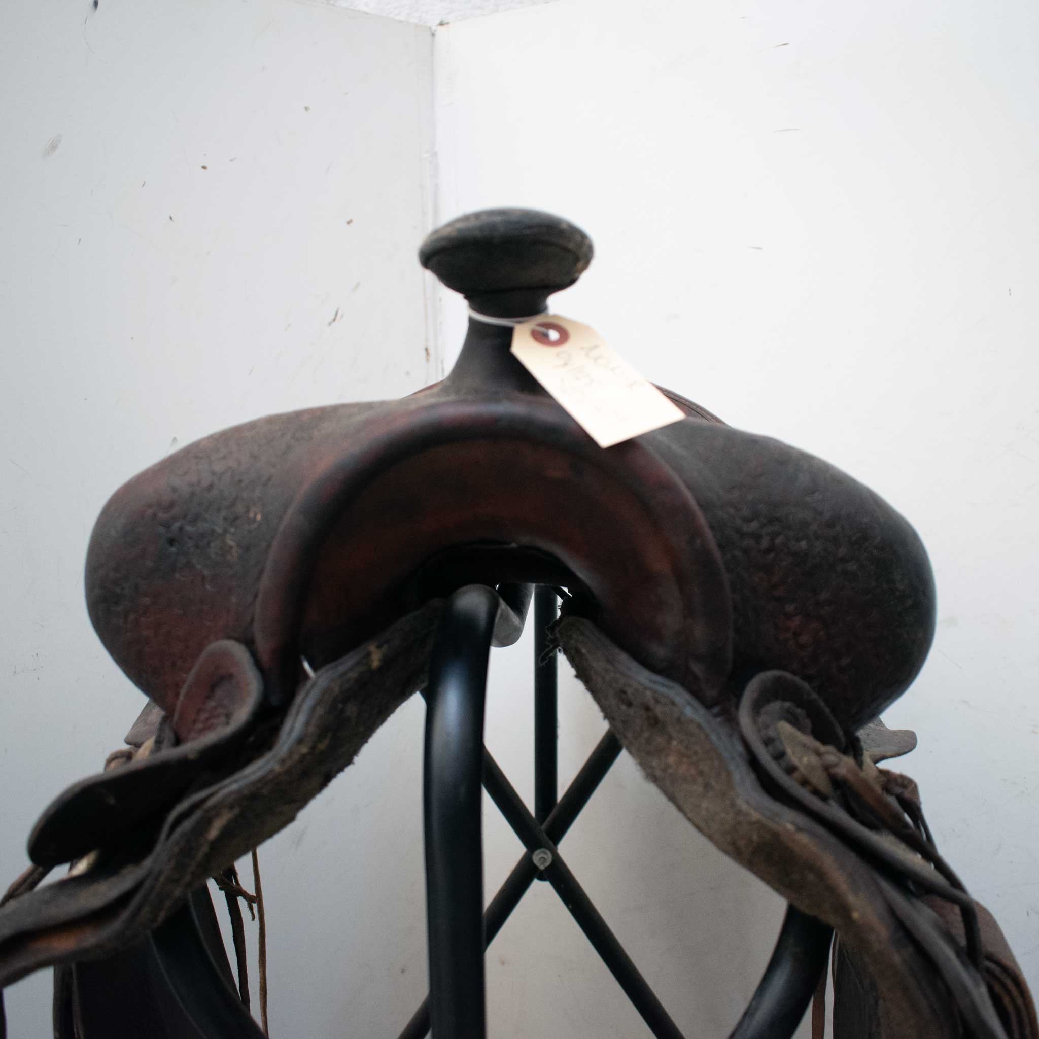 Used 15" Non-Rider Decor Only Saddle - Image 6