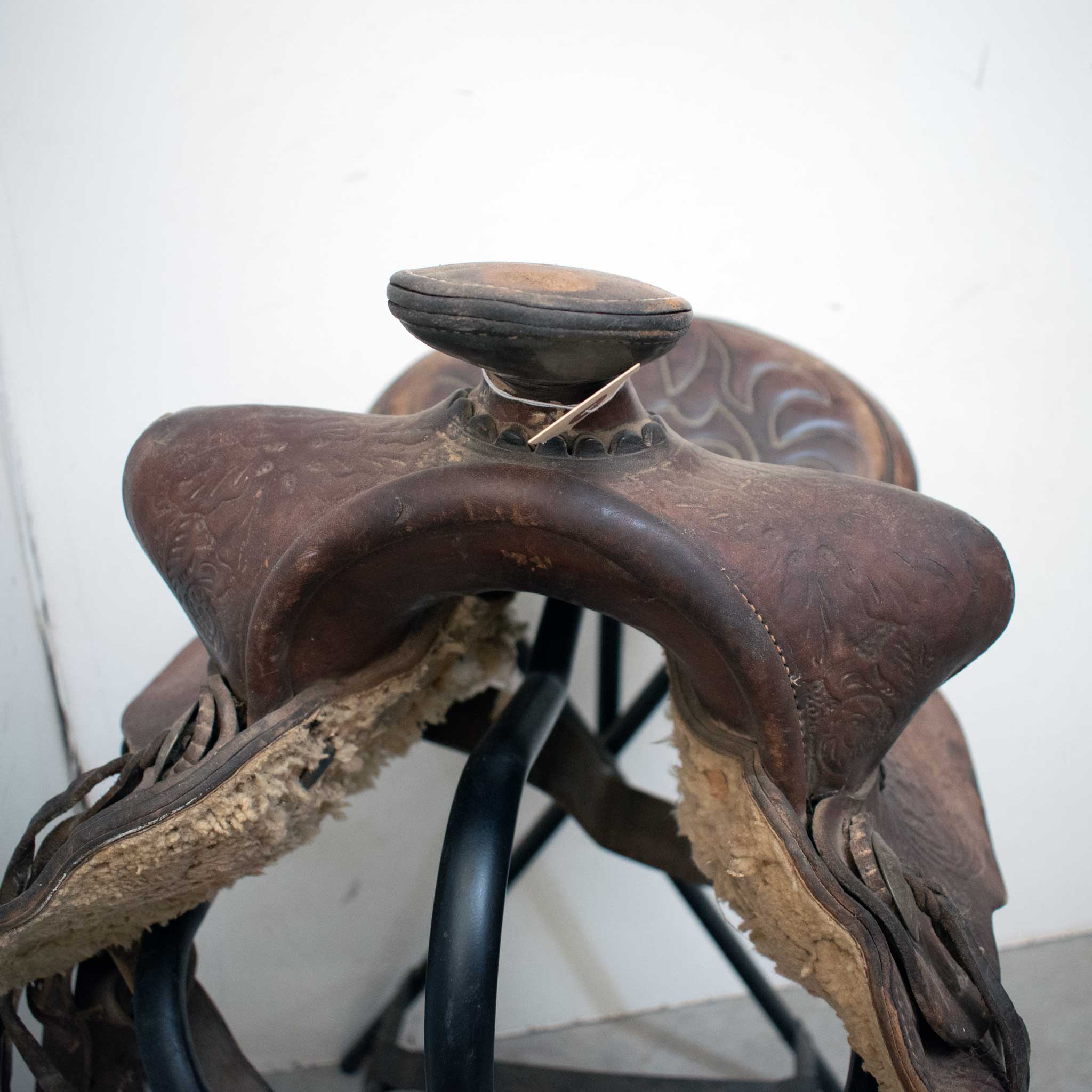 Used 15" Non-Rider Decor Only Saddle - Image 4