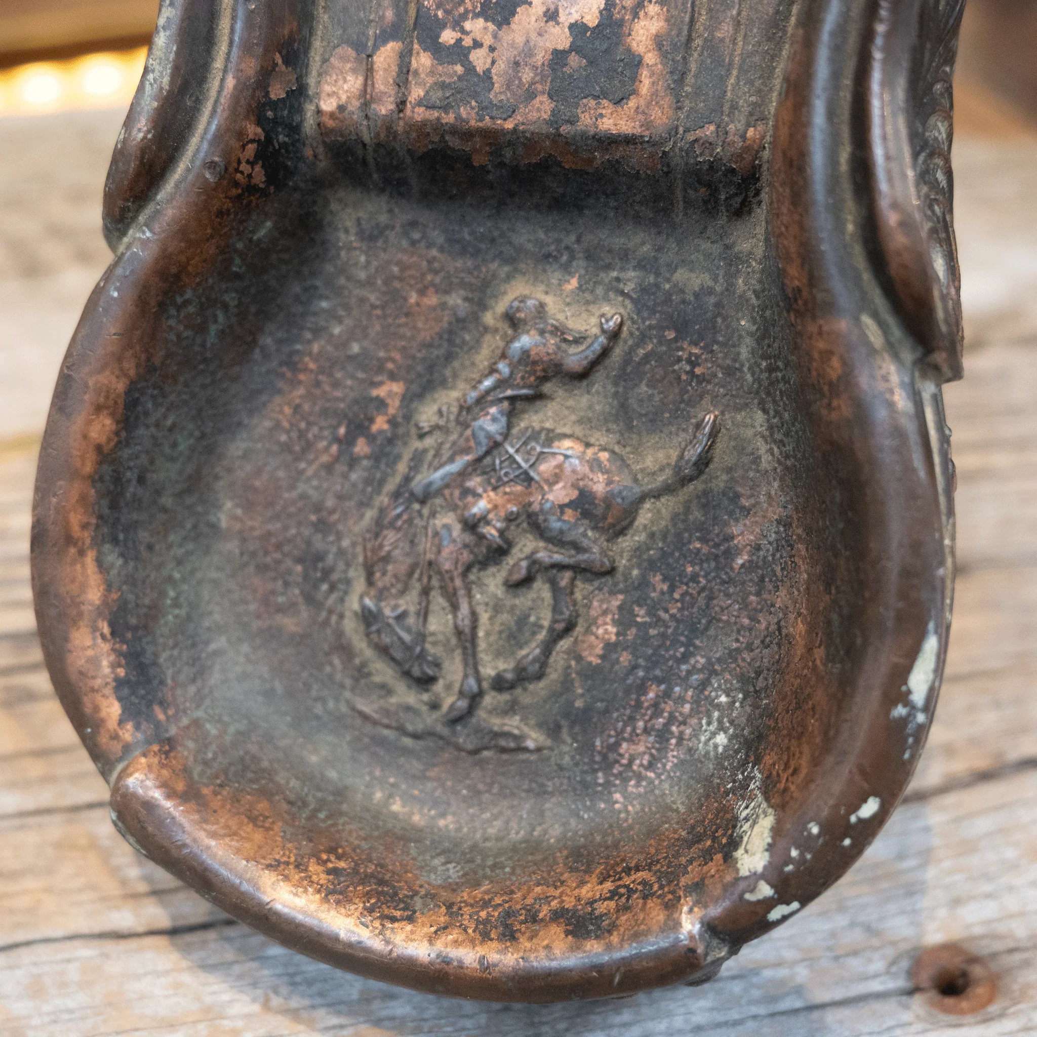 Vintage 1930's-40's Horse Stirrup Art Deco Ashtray - Image 4