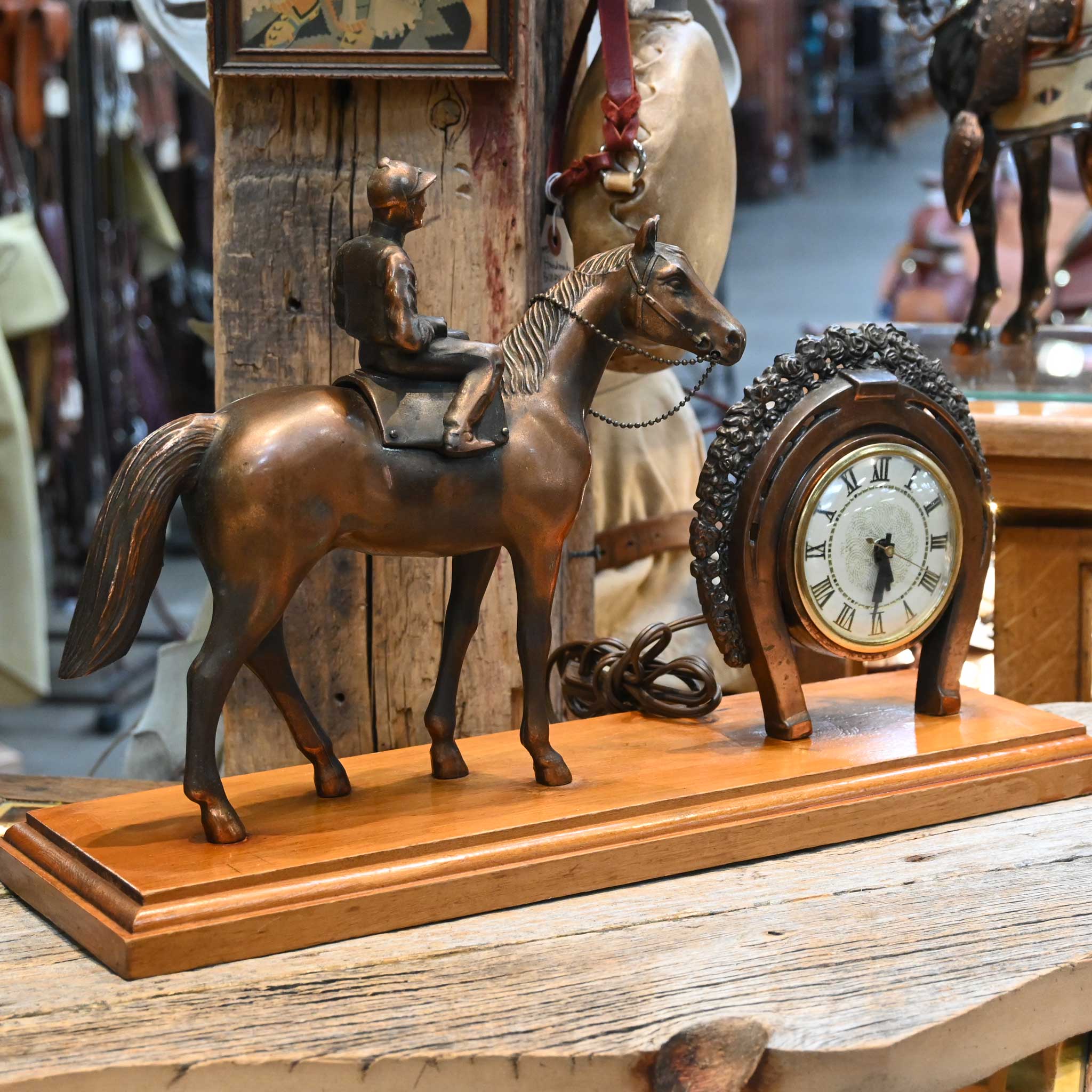 Vintage Race Horse & Jockey w/a Champion Horseshoe Flowers Clock - Image 2