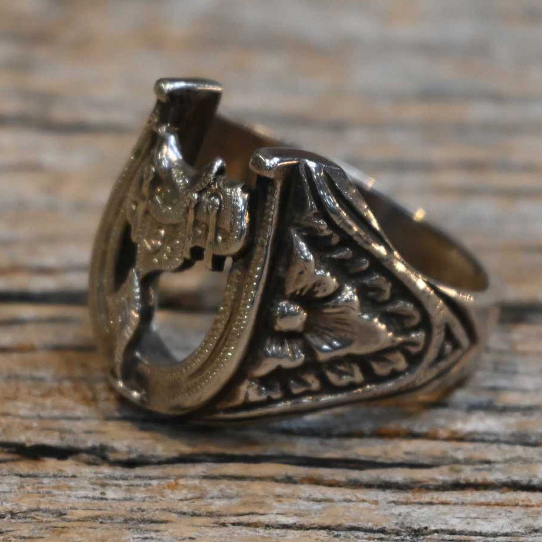 Vintage Sterling Silver Horseshoe Ring - Image 3