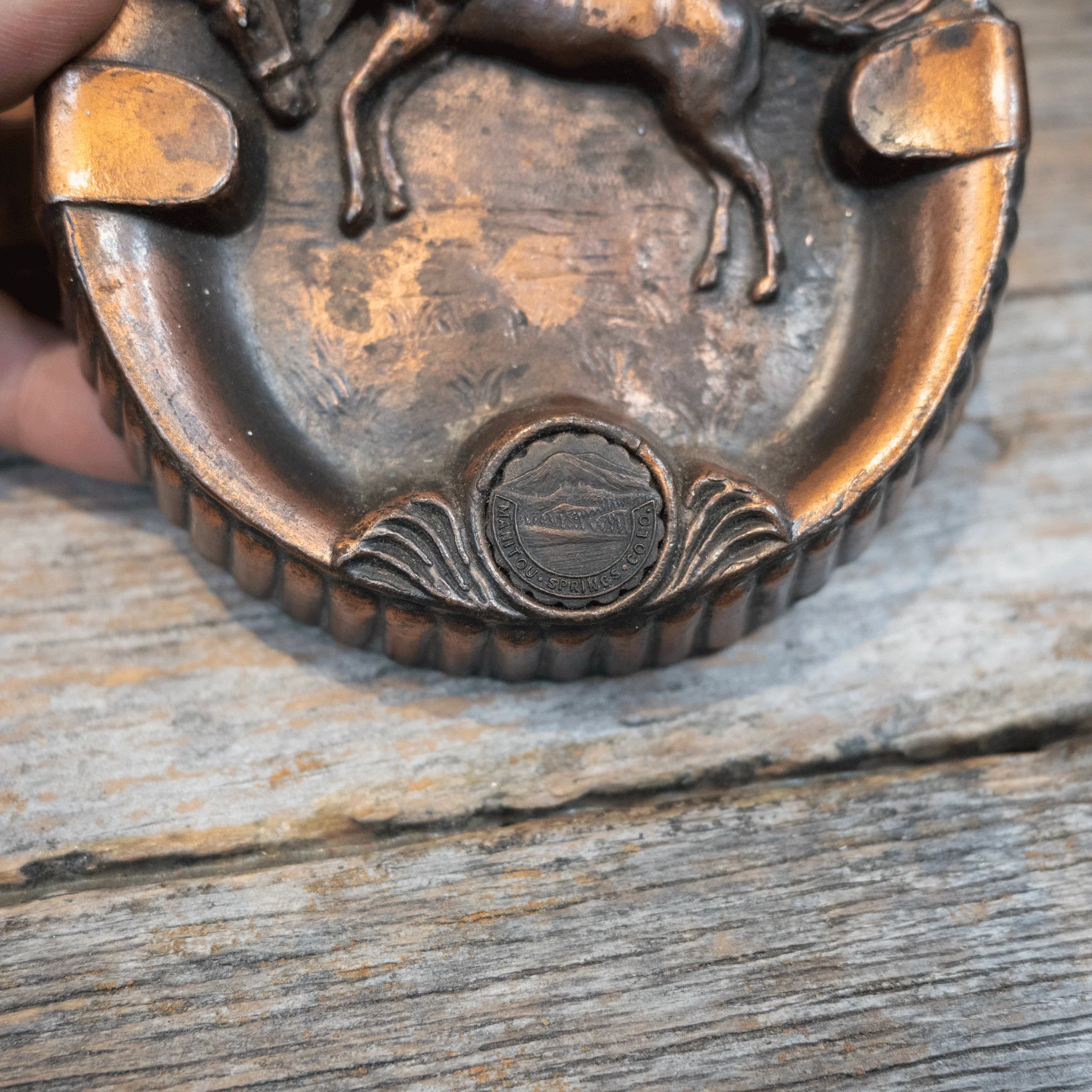Vintage "Monitor Springs Co." souvenir ashtray - Image 3