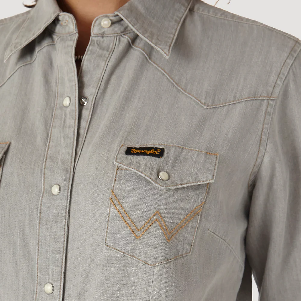 Wrangler Women's Pearl Snap Shirt - Image 3