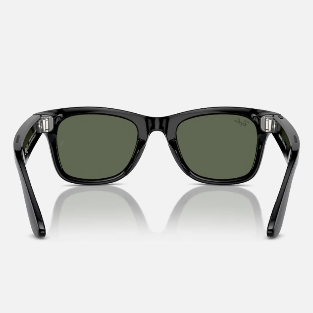 Ray-Ban Meta Wayfarer Smart Sunglasses - Image 3